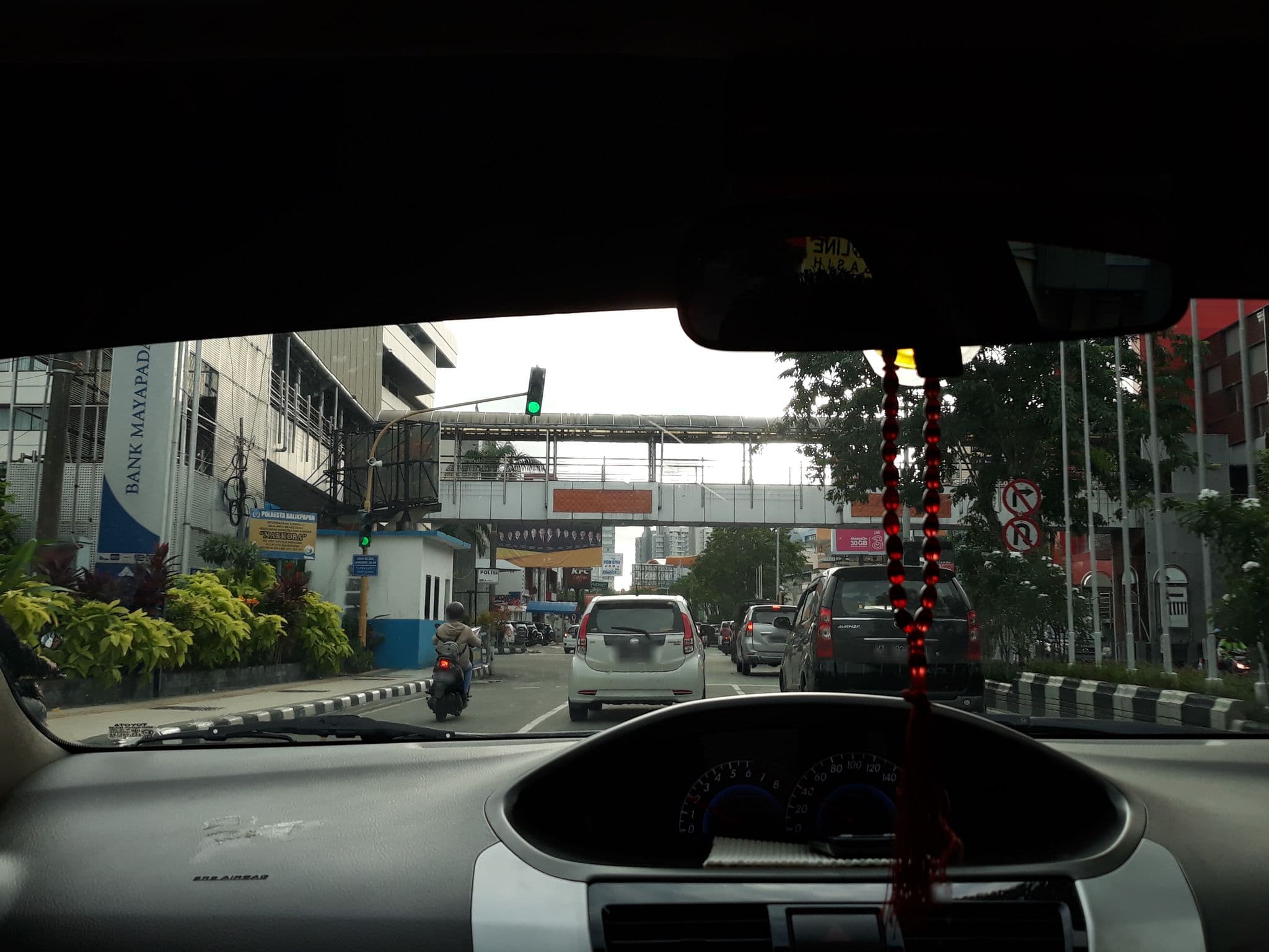 Street view near Hotel gajahmada, Balikpapan — © yahyam (CC BY-SA · Mapillary)