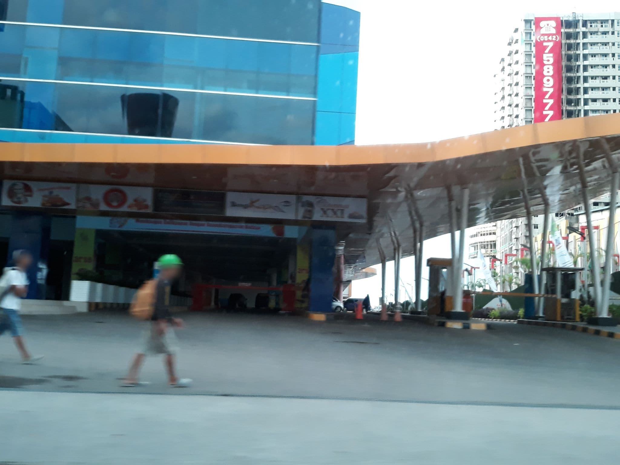 Street view near Hotel Buana Lestari, Balikpapan — © yahyam (CC BY-SA · Mapillary)