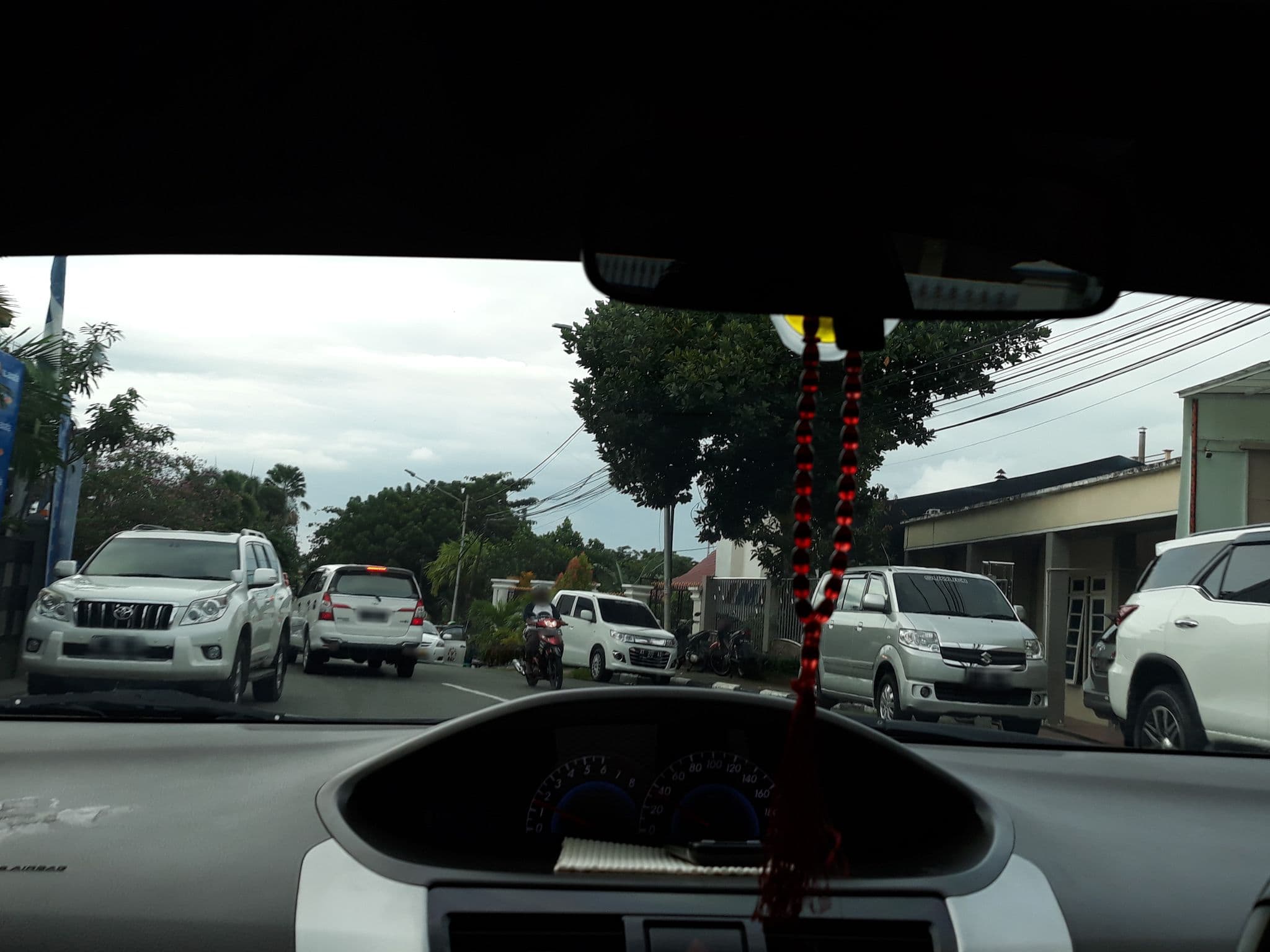 Street view near Hotel Valley, Balikpapan — © yahyam (CC BY-SA · Mapillary)