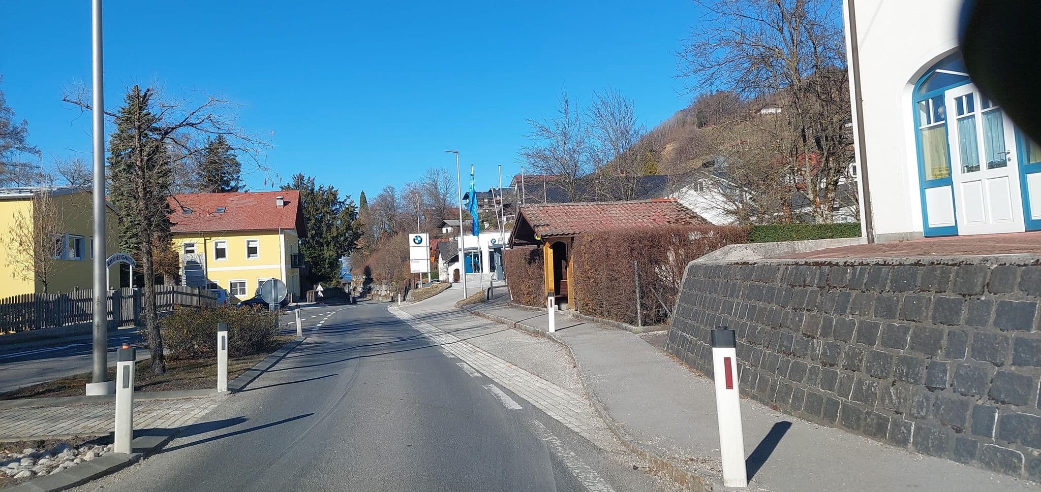 Street view near Gasthaus Föttinger, Sankt Georgen im Attergau — © gzin (CC BY-SA · Mapillary)