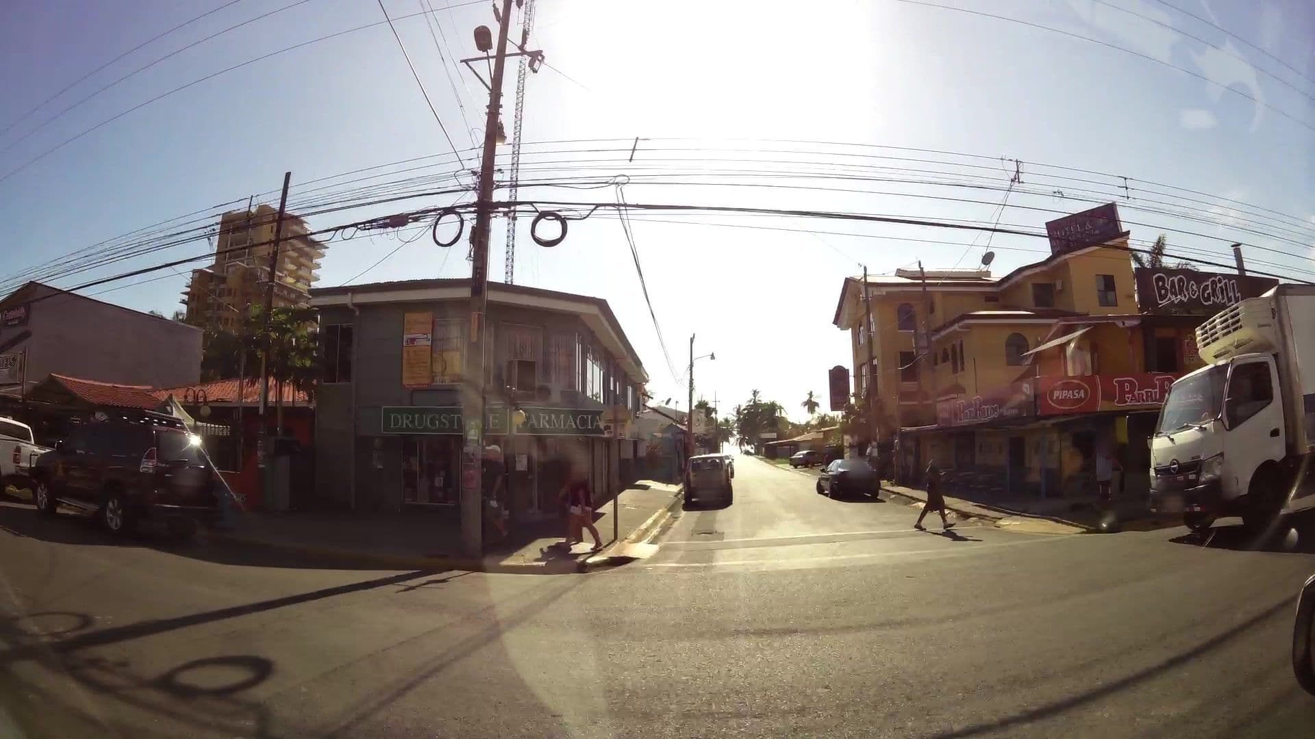 Street view near Sportsman Hotel, Jacó