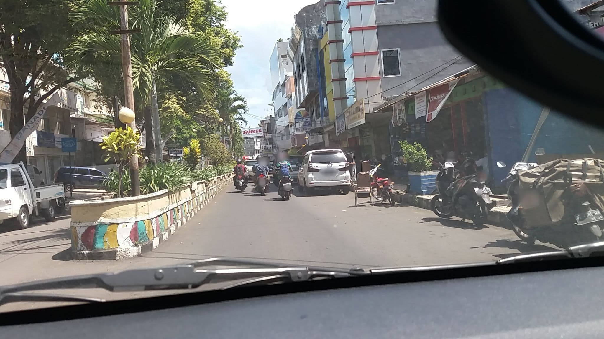 Street view near Airy Wenang Sutomo 4 Manado, Manado — © roadroid (CC BY-SA · Mapillary)