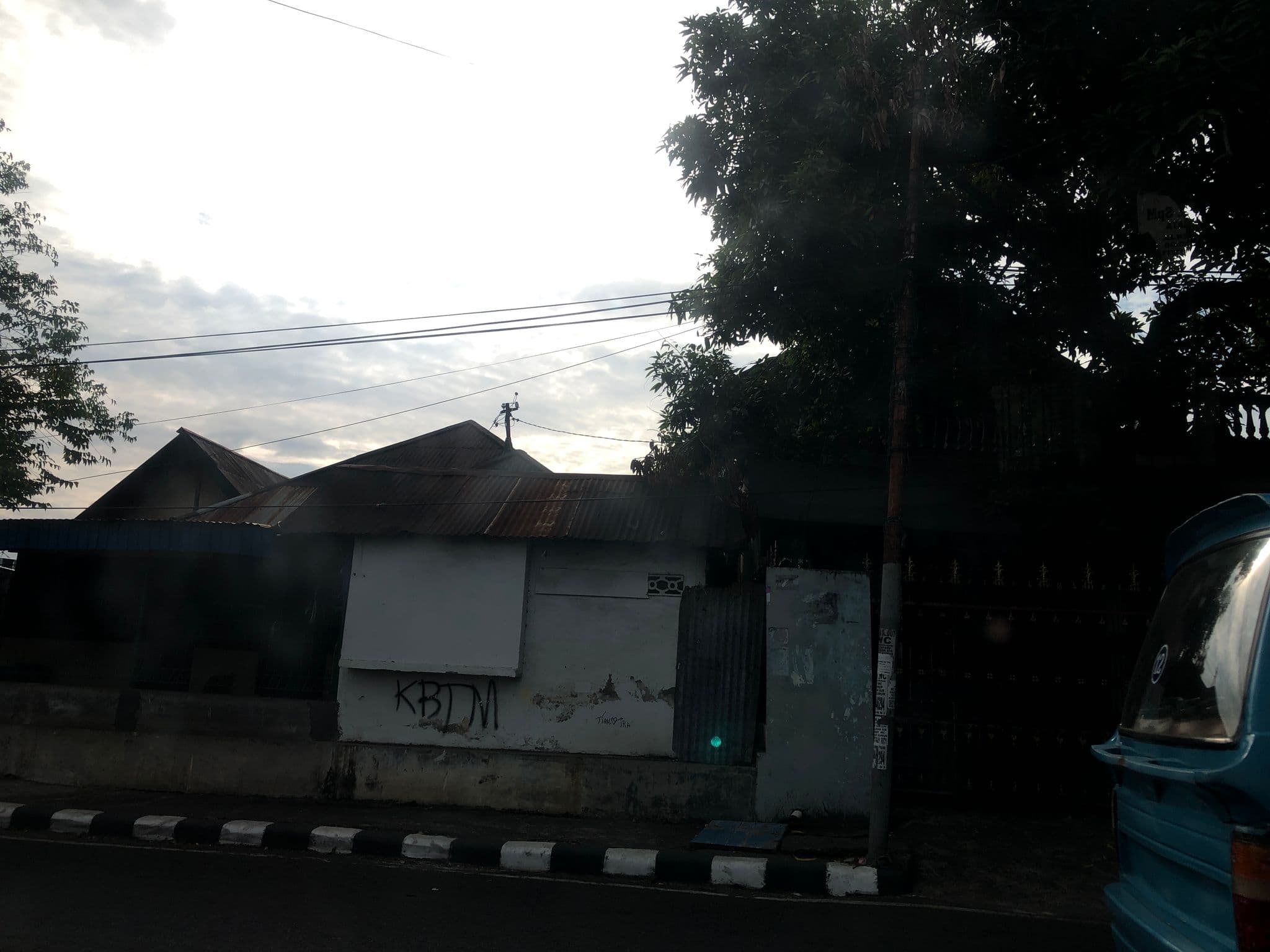 Street view near Hotel Shangrila, Manado — © mottiger (CC BY-SA · Mapillary)
