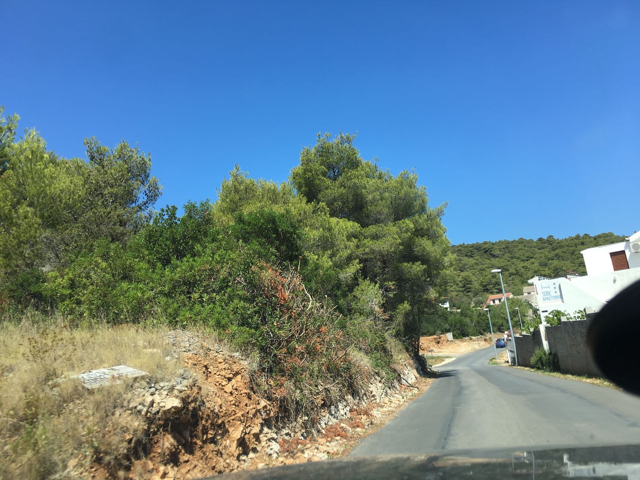 Street view near Apartments Dalia, Vis — © jebako999 (CC BY-SA · Mapillary)