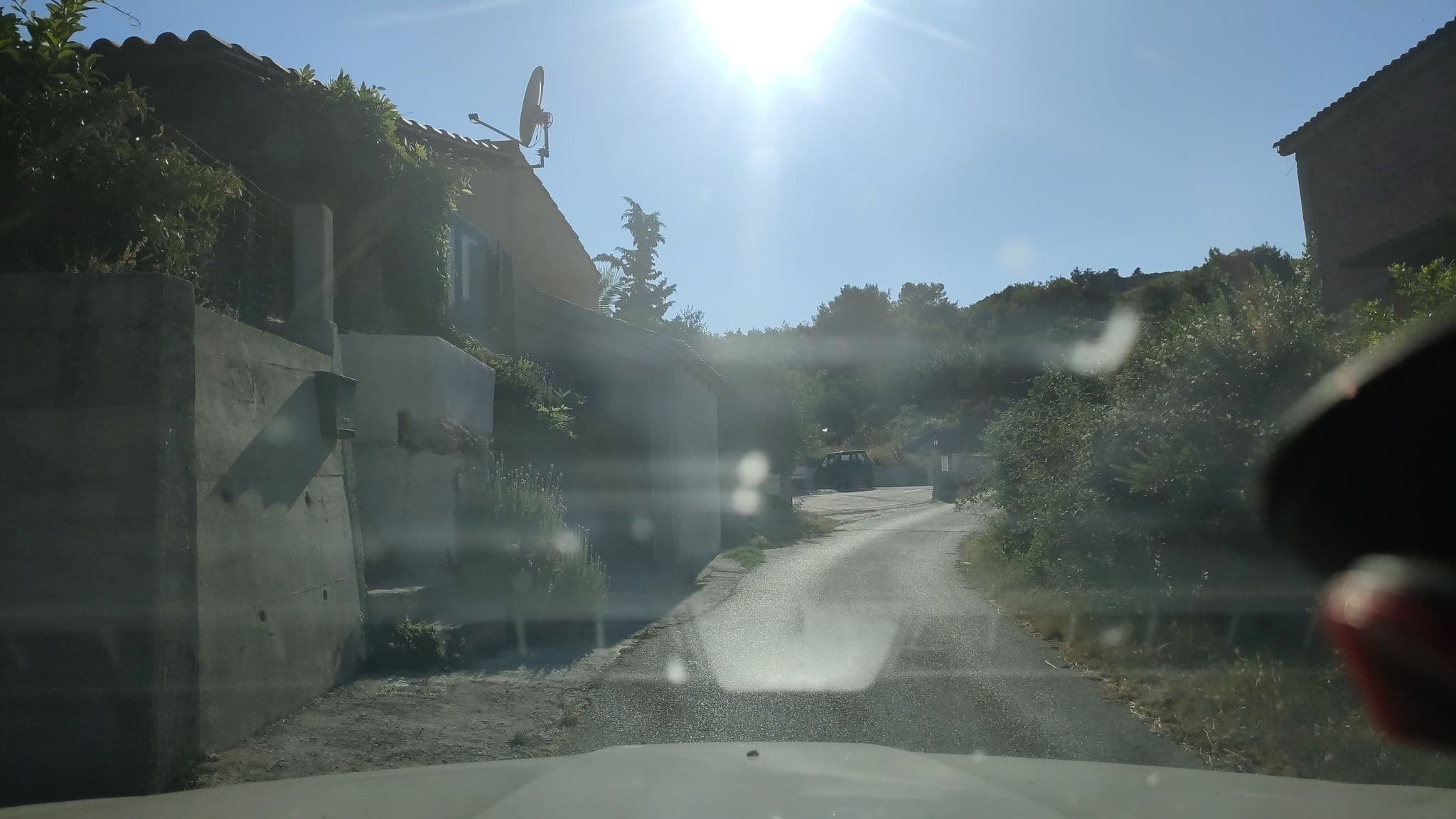 Street view near Apartments Ariena, Vis — © grin (CC BY-SA · Mapillary)