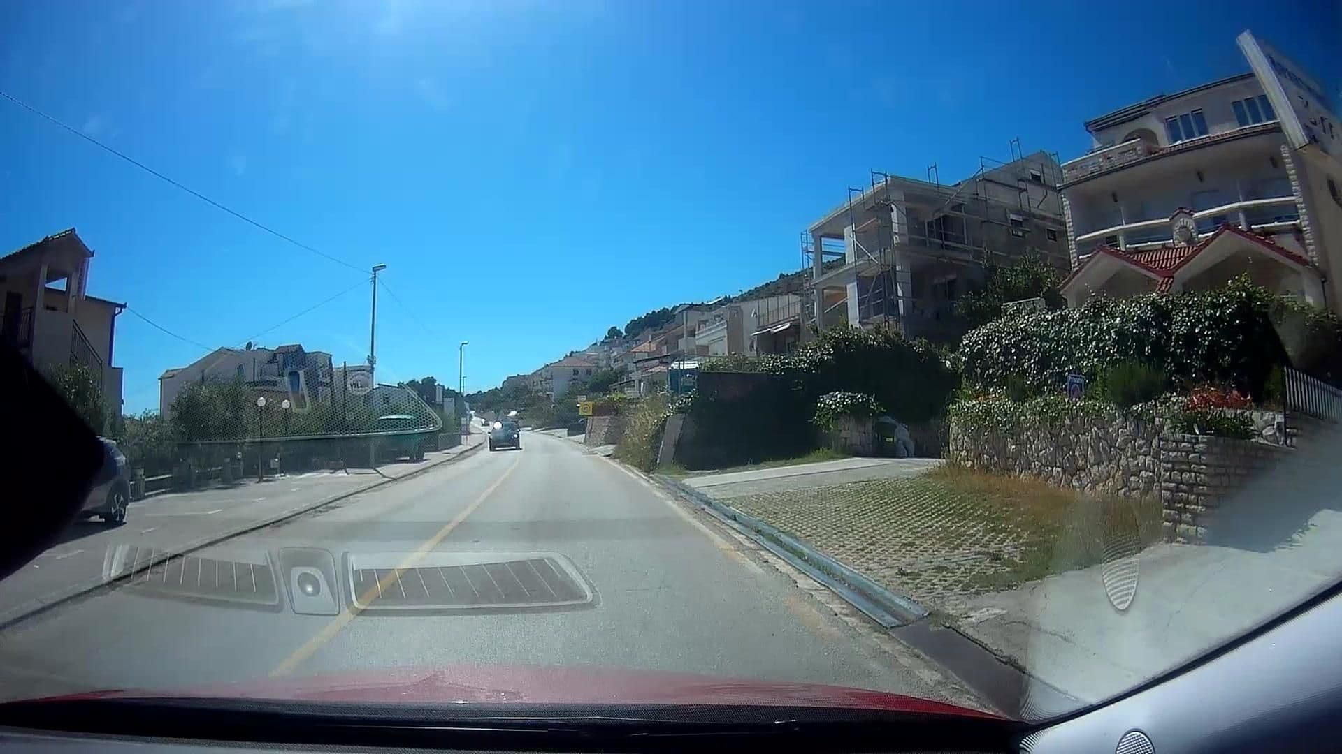 Street view near Apartments Villa Ivanka, Donji Seget — © micmin1972 (CC BY-SA · Mapillary)