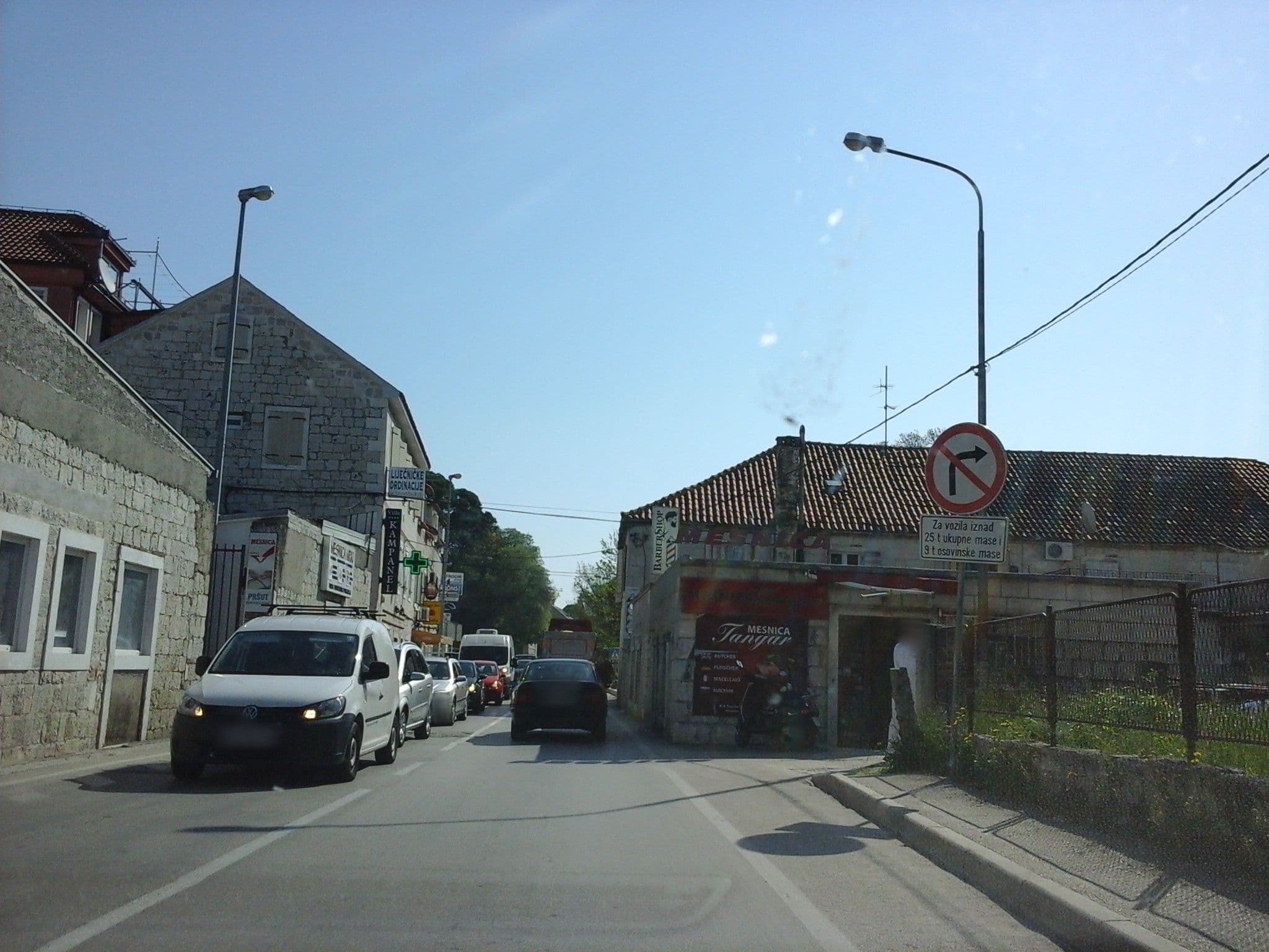 Street view near Villa Apartments Bella, Trogir — © robot8a (CC BY-SA · Mapillary)