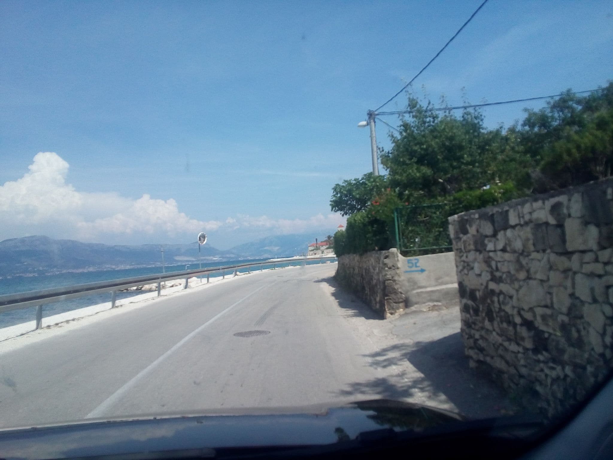 Street view near Apartments Dida Split, Okrug Gornji — © karthoo (CC BY-SA · Mapillary)