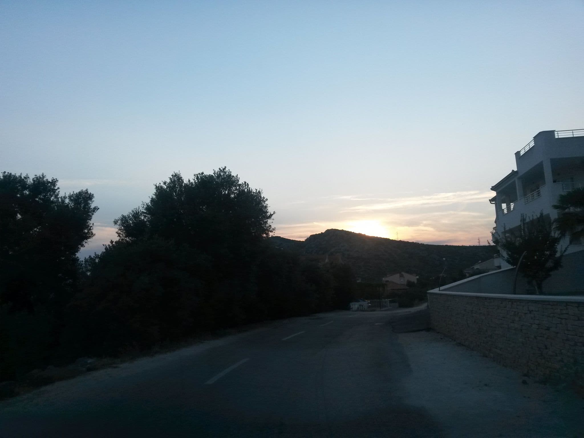 Street view near Apartments Vrania, Seget Vranjica — © osmapper (CC BY-SA · Mapillary)