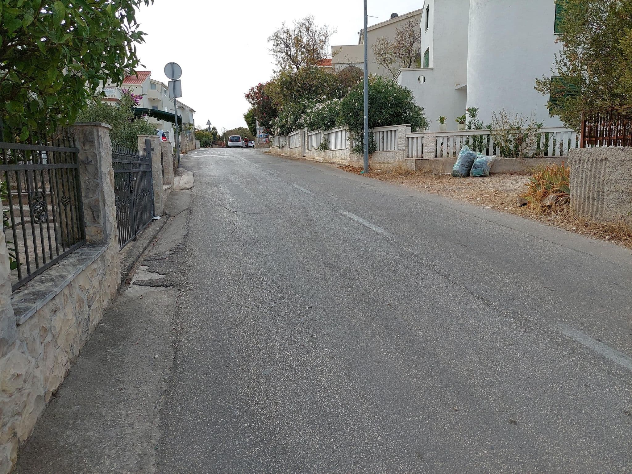 Street view near Apartman Milas, Okrug Gornji — © polar7 (CC BY-SA · Mapillary)