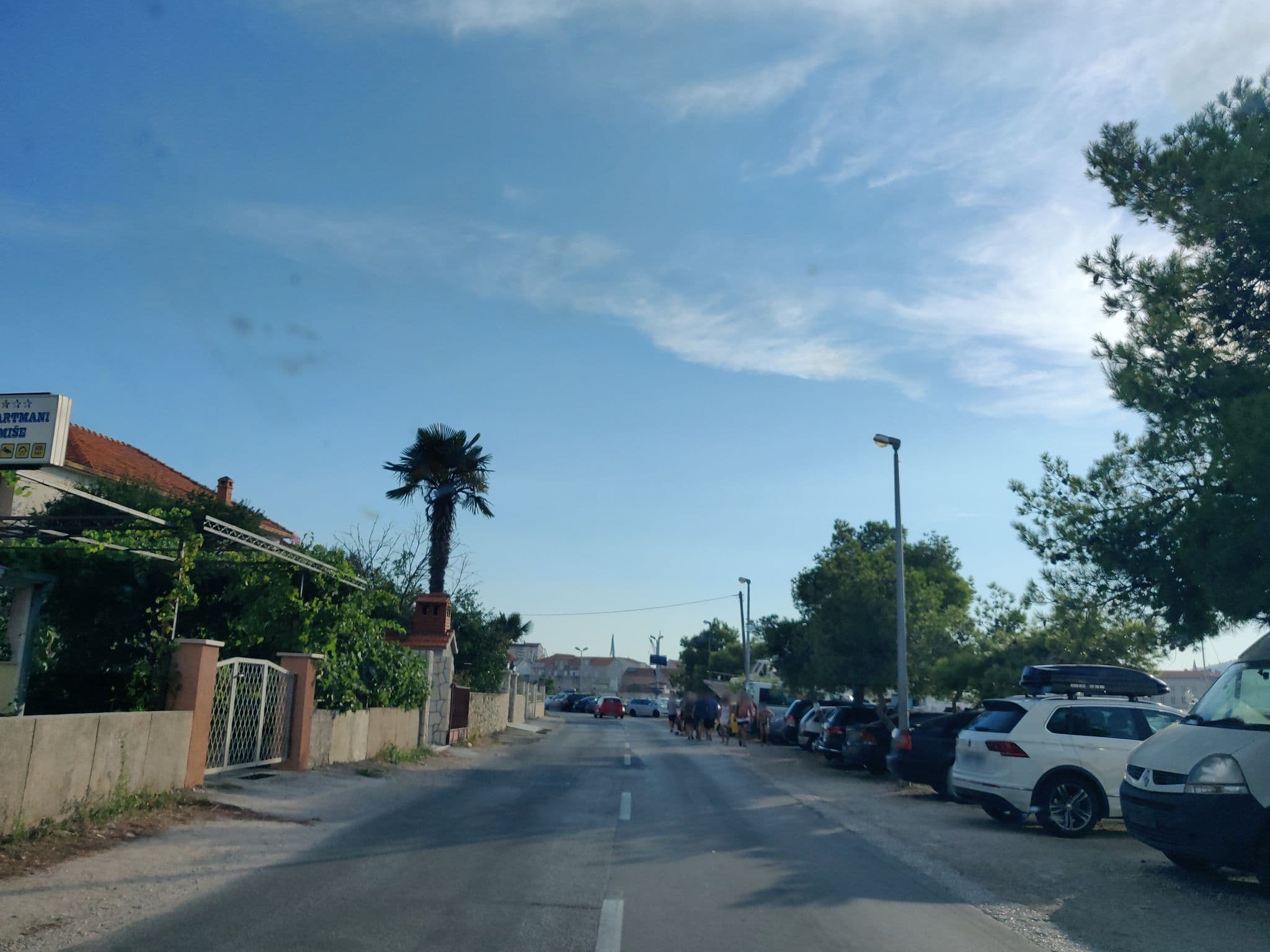 Street view near Apartments Kapetanovi Dvori, Trogir — © stefanb (CC BY-SA · Mapillary)
