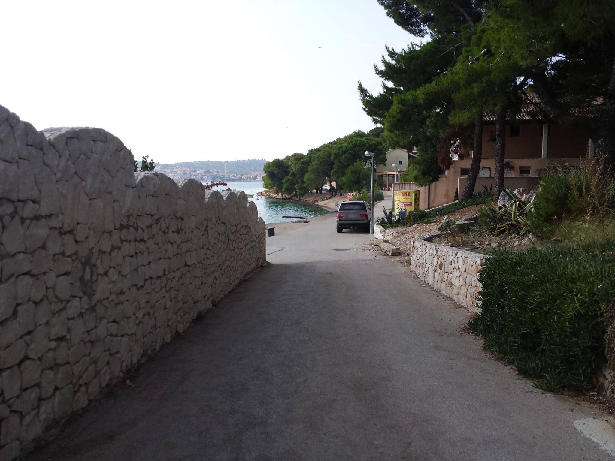 Street view near Ruzmarin apartmanok, Primošten — © janjko (CC BY-SA · Mapillary)