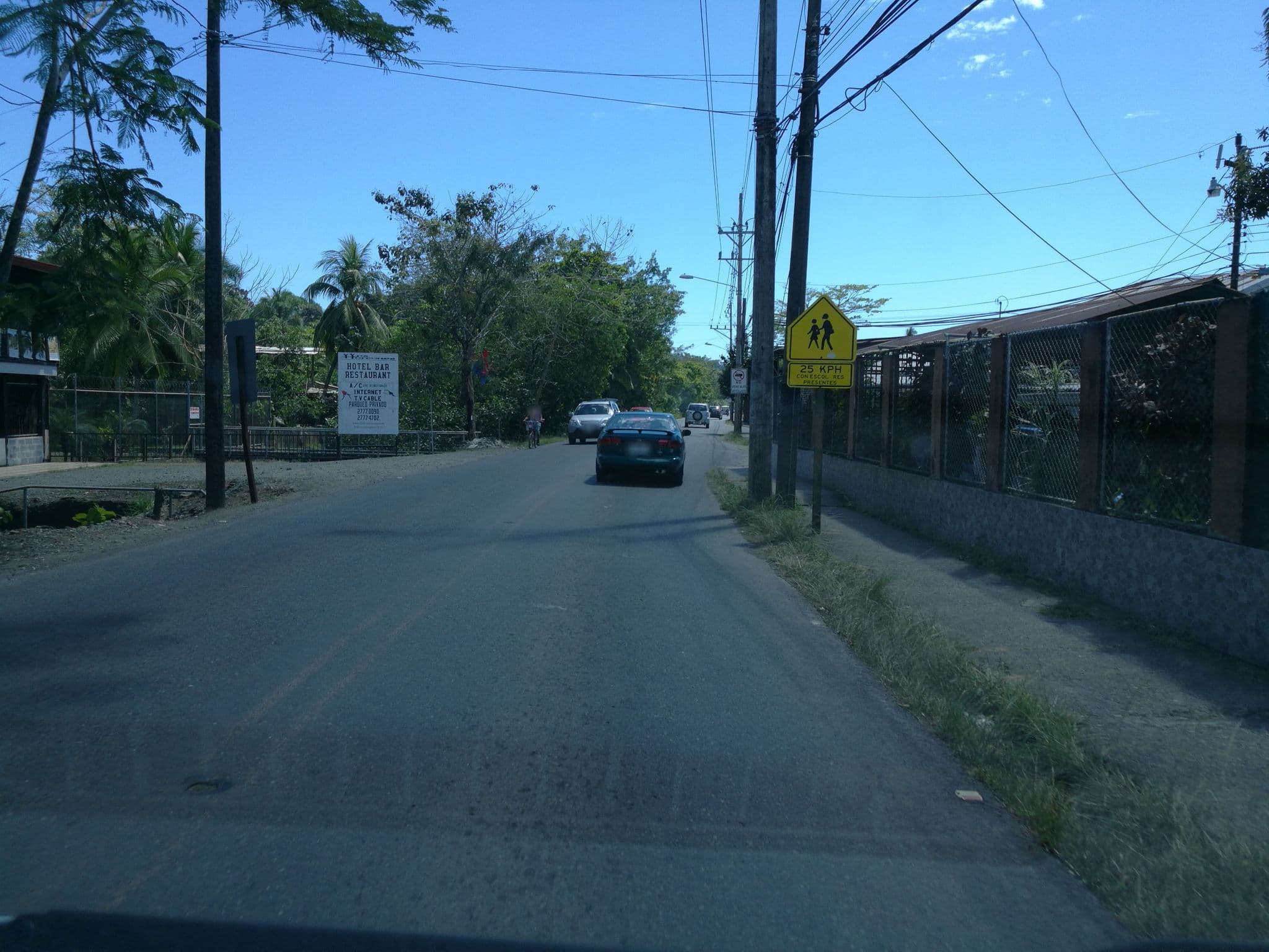 Street view near Los Horcones, Quepos