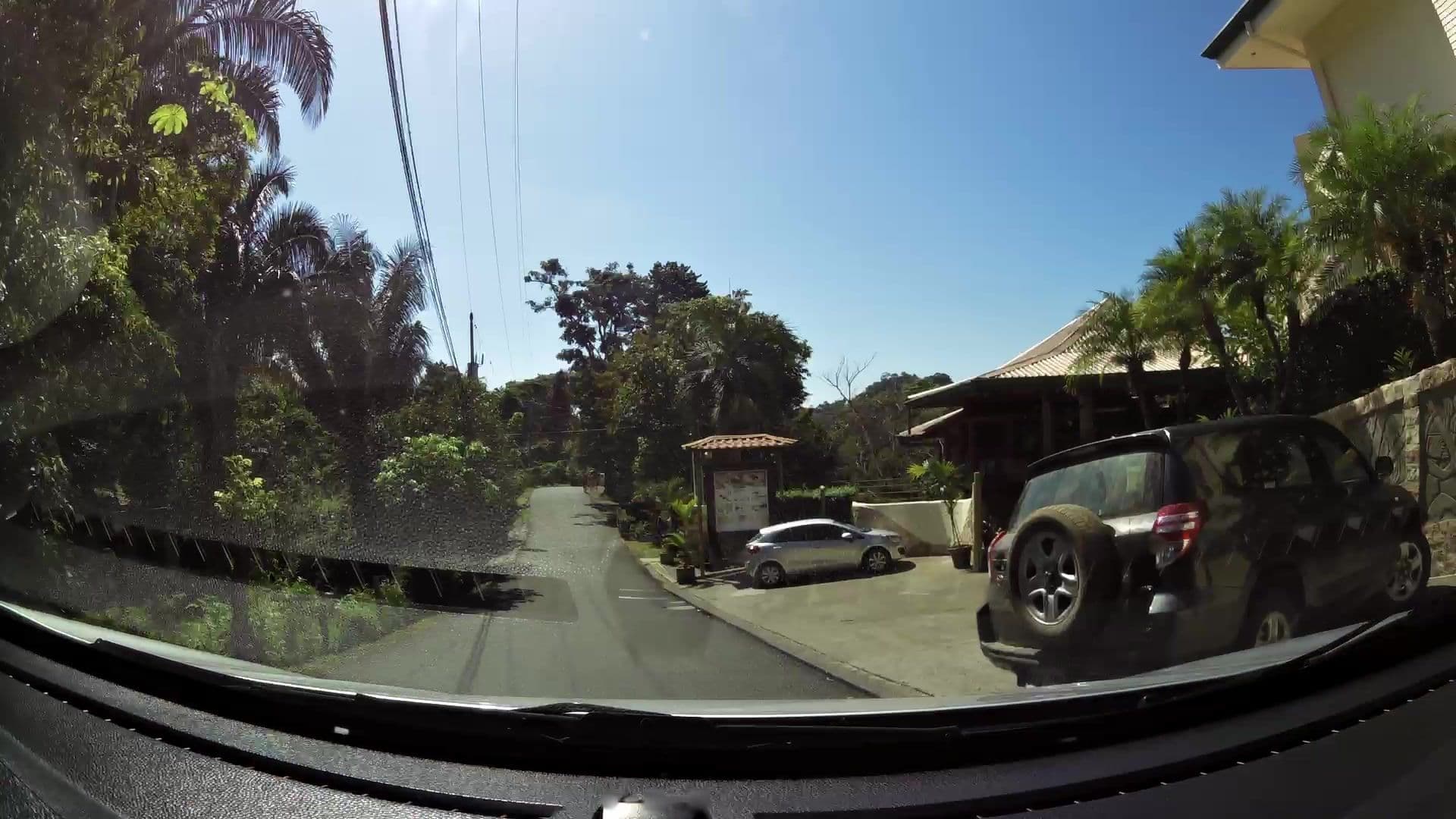 Street view near Hotel Issimo Suites, Quepos