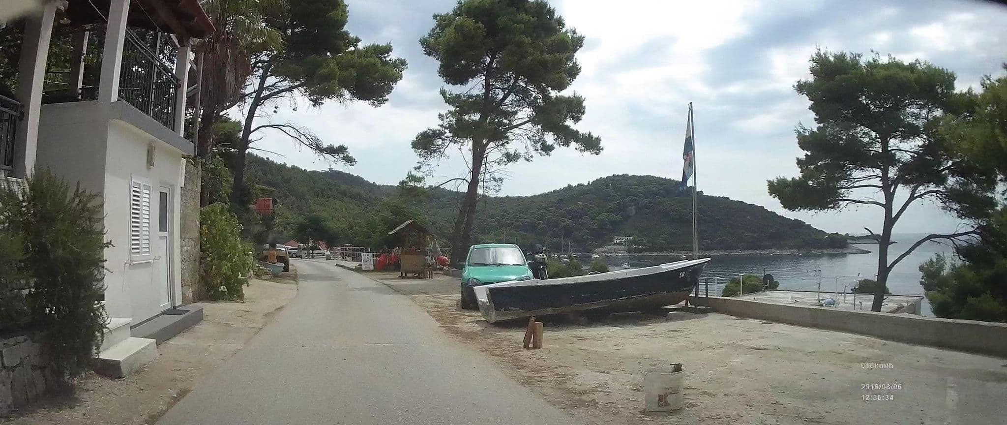 Street view near Apartmani Mljet - Saplunara bay, Zaton — © idelac (CC BY-SA · Mapillary)