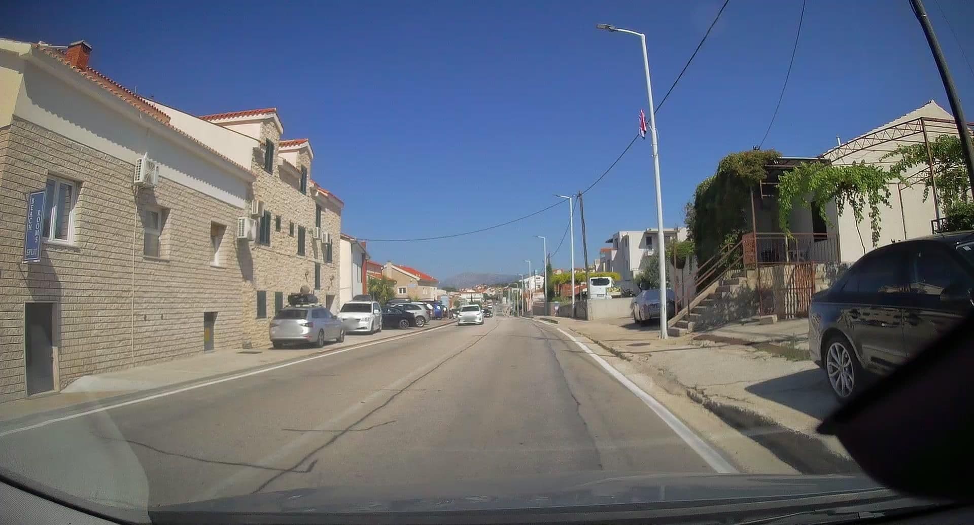 Street view near Beach Rooms Split, Grljevac — © edc22 (CC BY-SA · Mapillary)