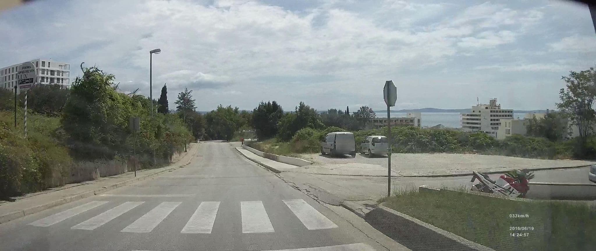 Street view near Apartment Karla, Kamen — © idelac (CC BY-SA · Mapillary)