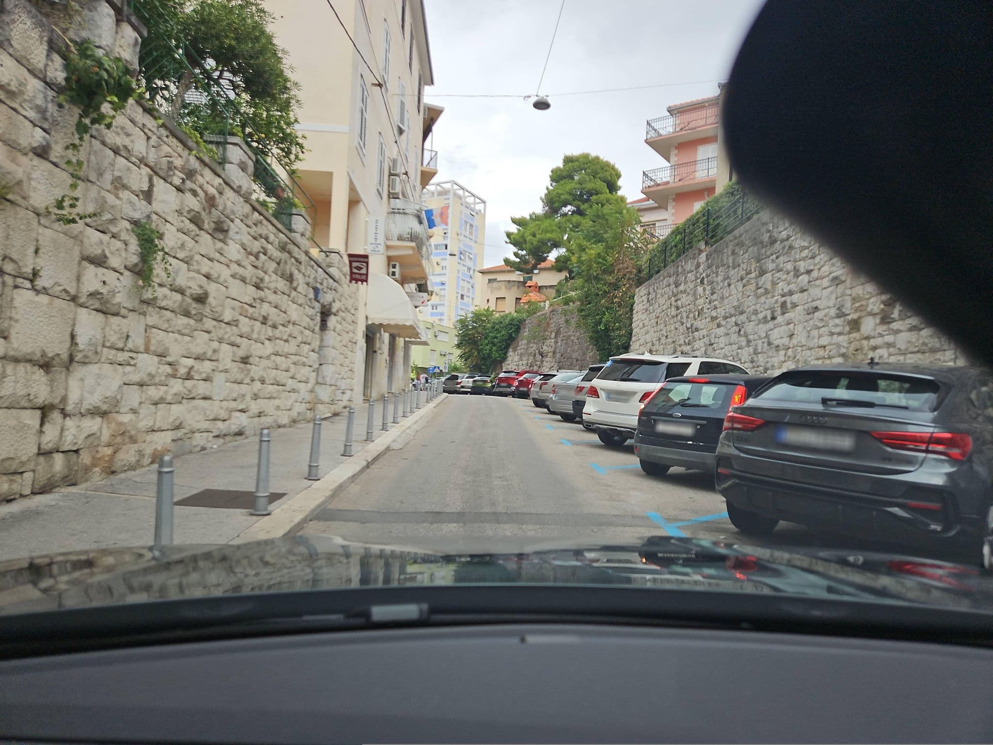 Street view near Cro Jet Set Apartments, Split — © toho (CC BY-SA · Mapillary)
