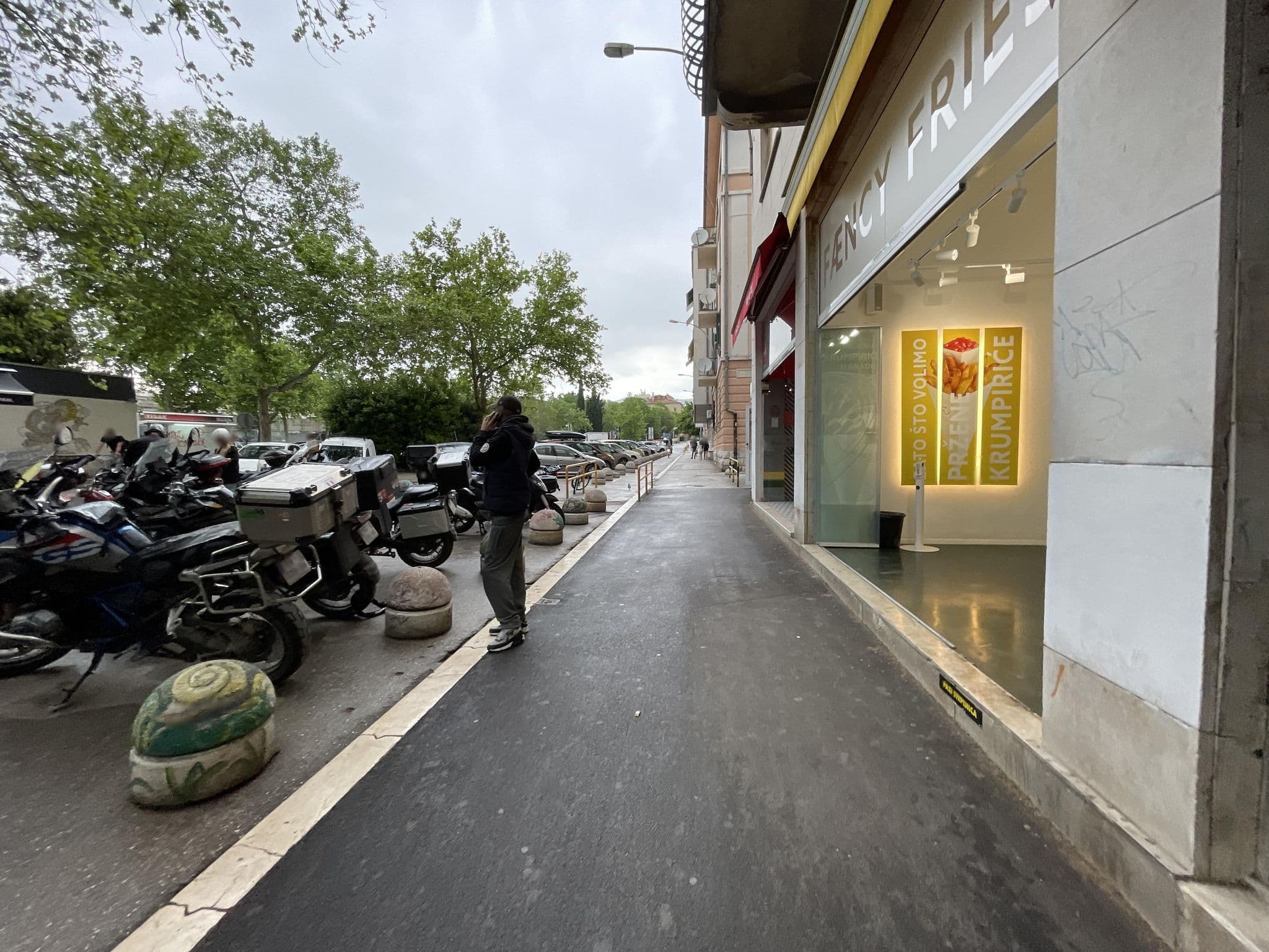 Street view near Apartments Tadin, Split — © filipb (CC BY-SA · Mapillary)