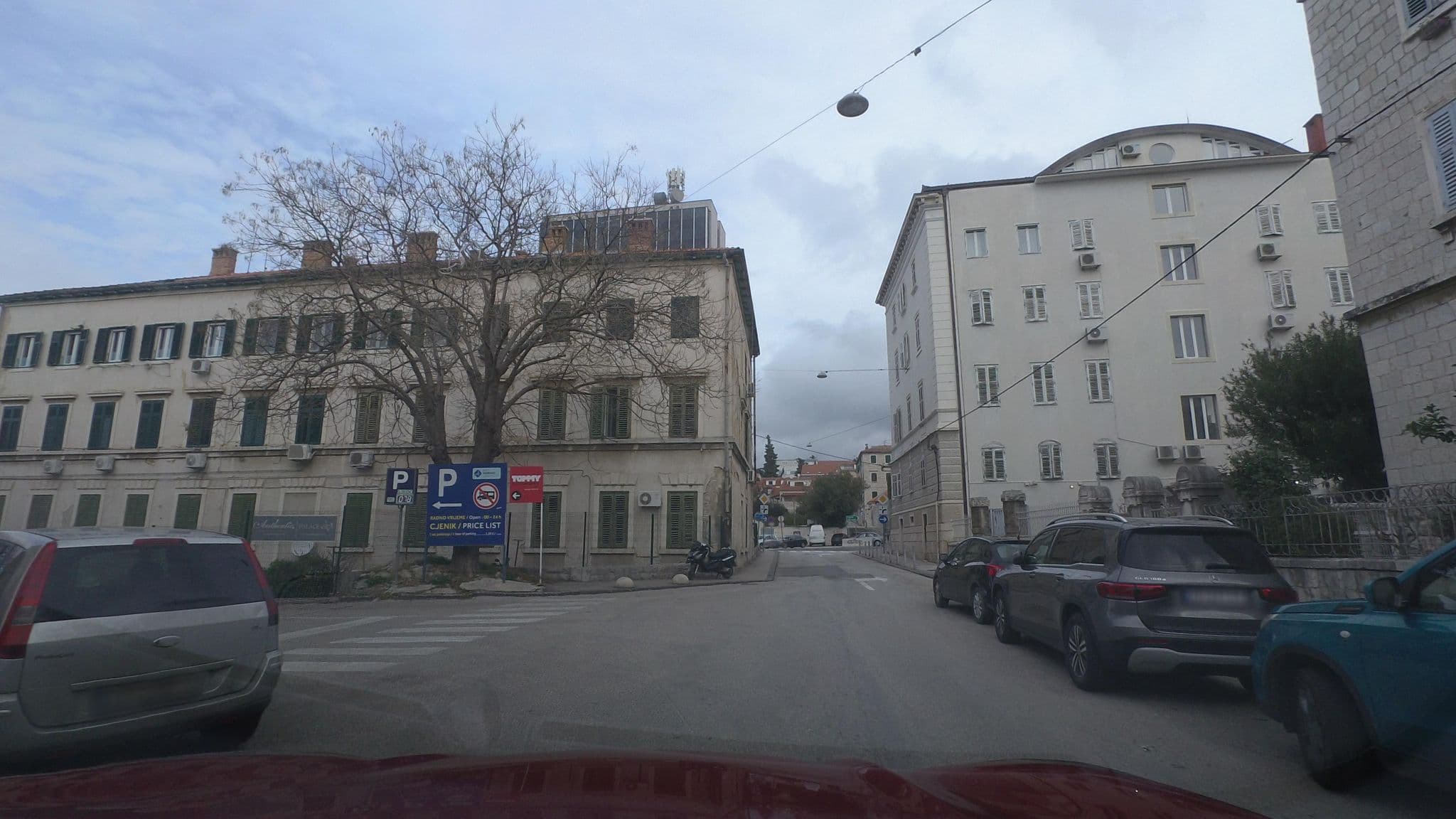 Street view near Palace Spa, Split — © hbogner (CC BY-SA · Mapillary)