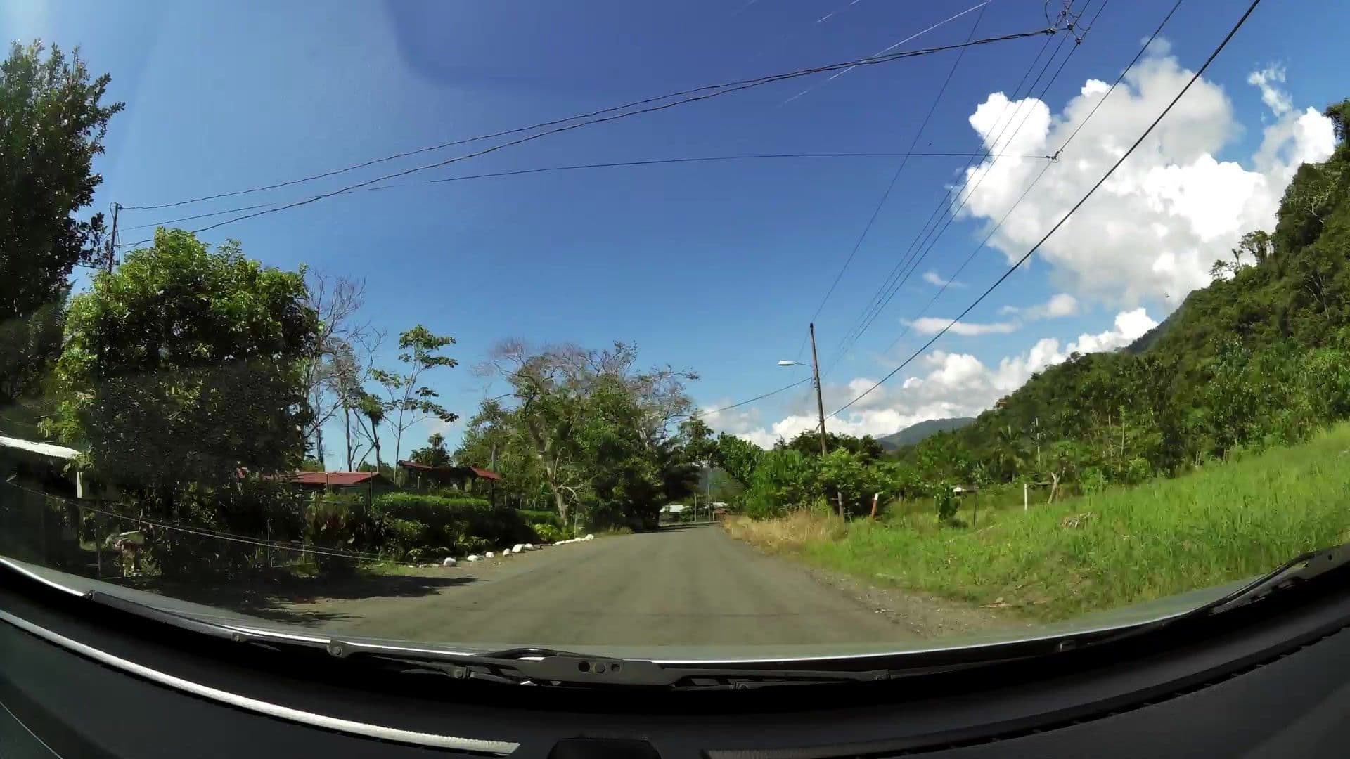 Street view near Cabinas Sauces de la India, Quepos