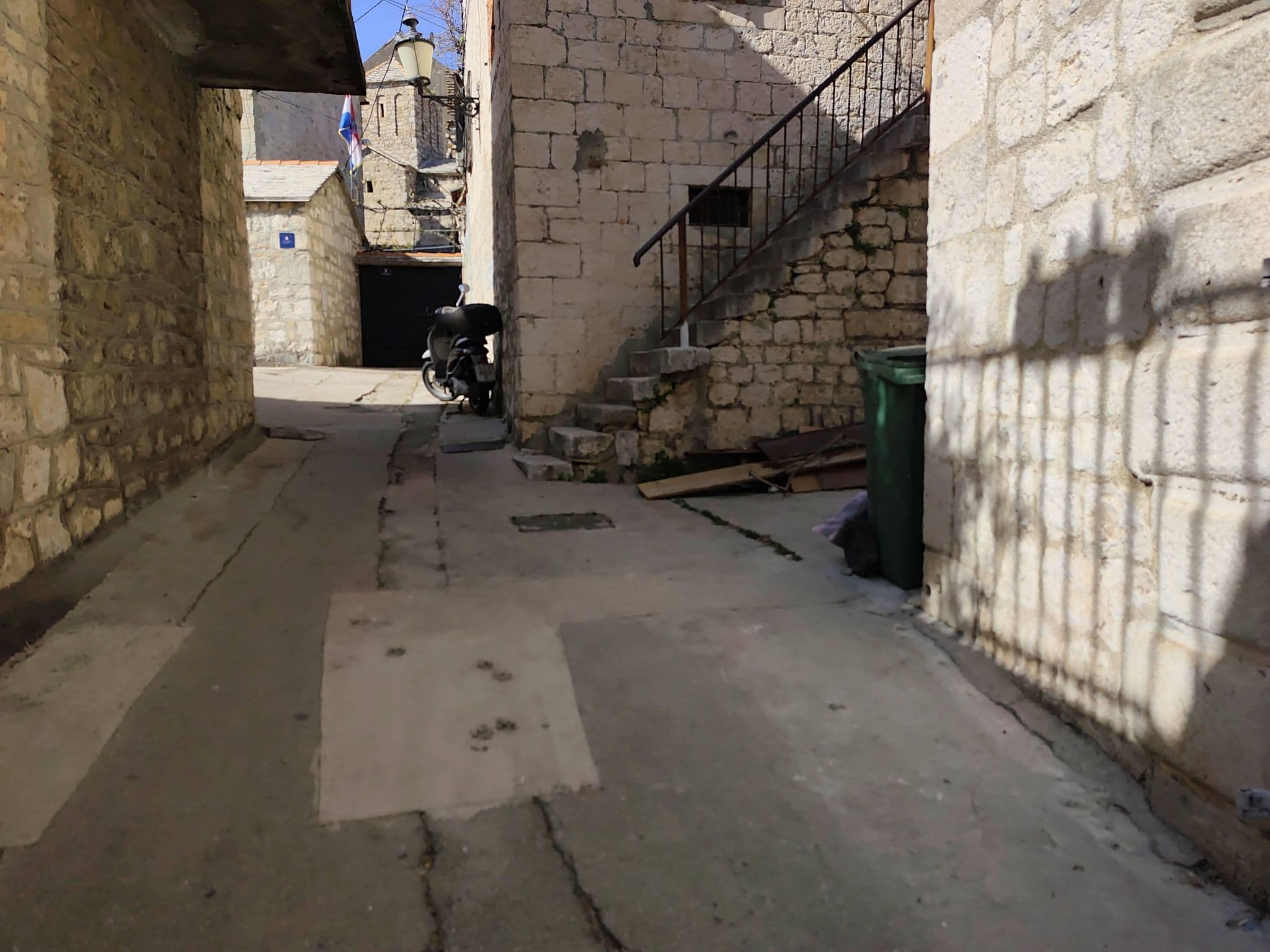 Street view near Camera Heritage Hotel, Split — © Duro (CC BY-SA · Mapillary)