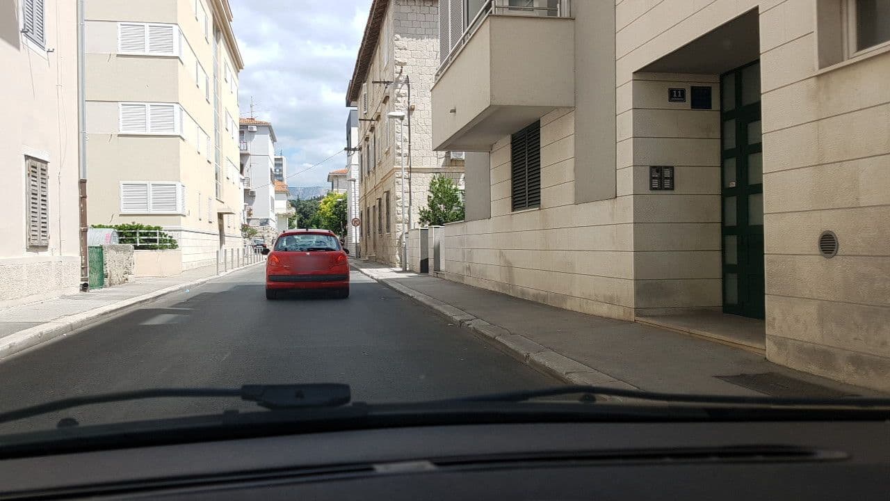 Street view near Rooms Duran, Split — © mik007 (CC BY-SA · Mapillary)