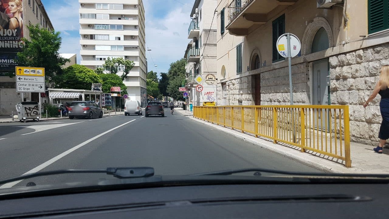 Street view near Apartment Arsen, Split — © mik007 (CC BY-SA · Mapillary)