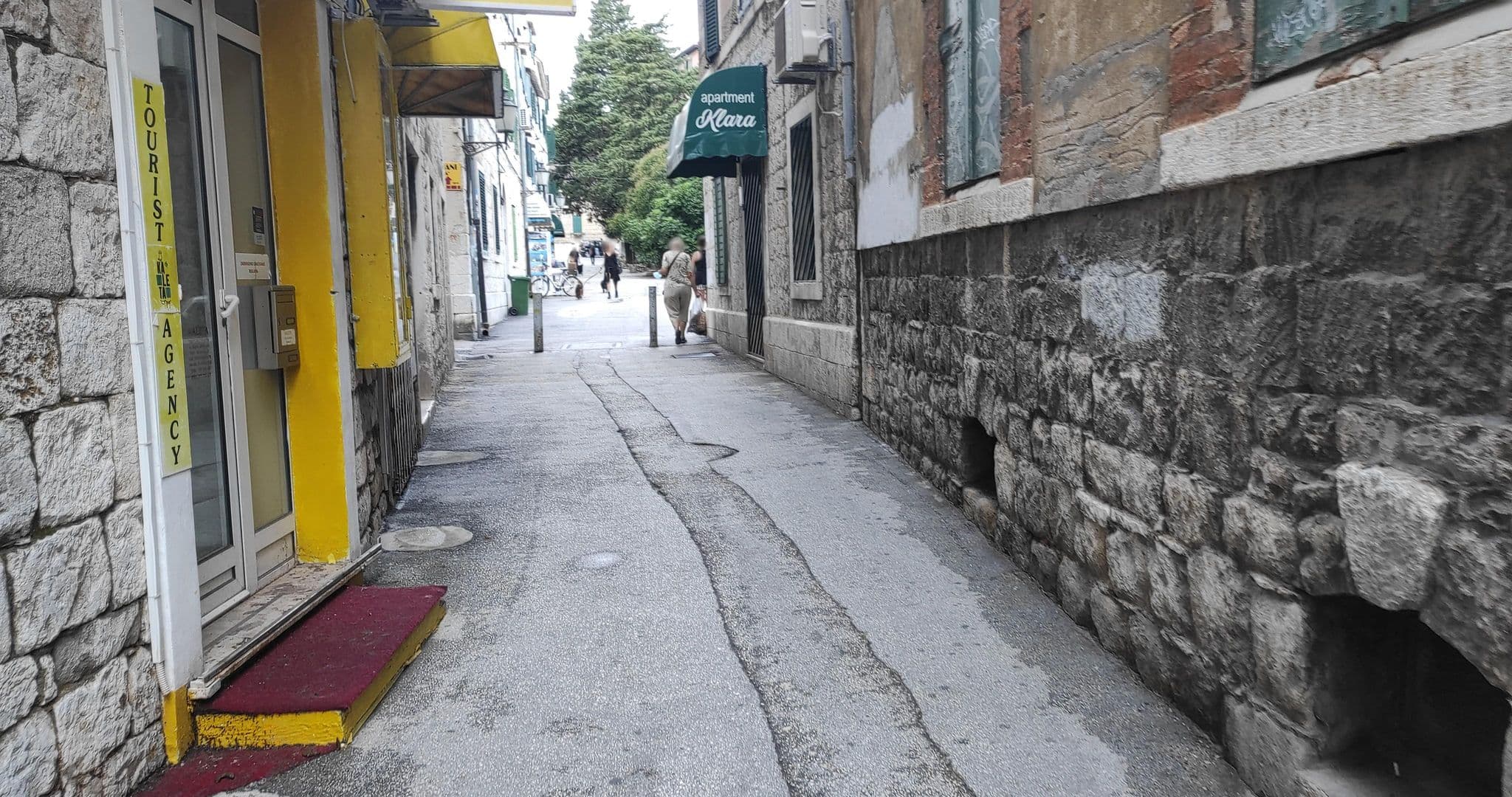 Street view near Apartments Optimist City Center, Split — © slashme (CC BY-SA · Mapillary)