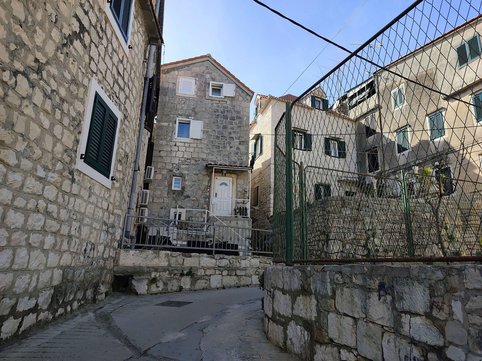 Street view near Villa Varoš, Split — © Duro (CC BY-SA · Mapillary)