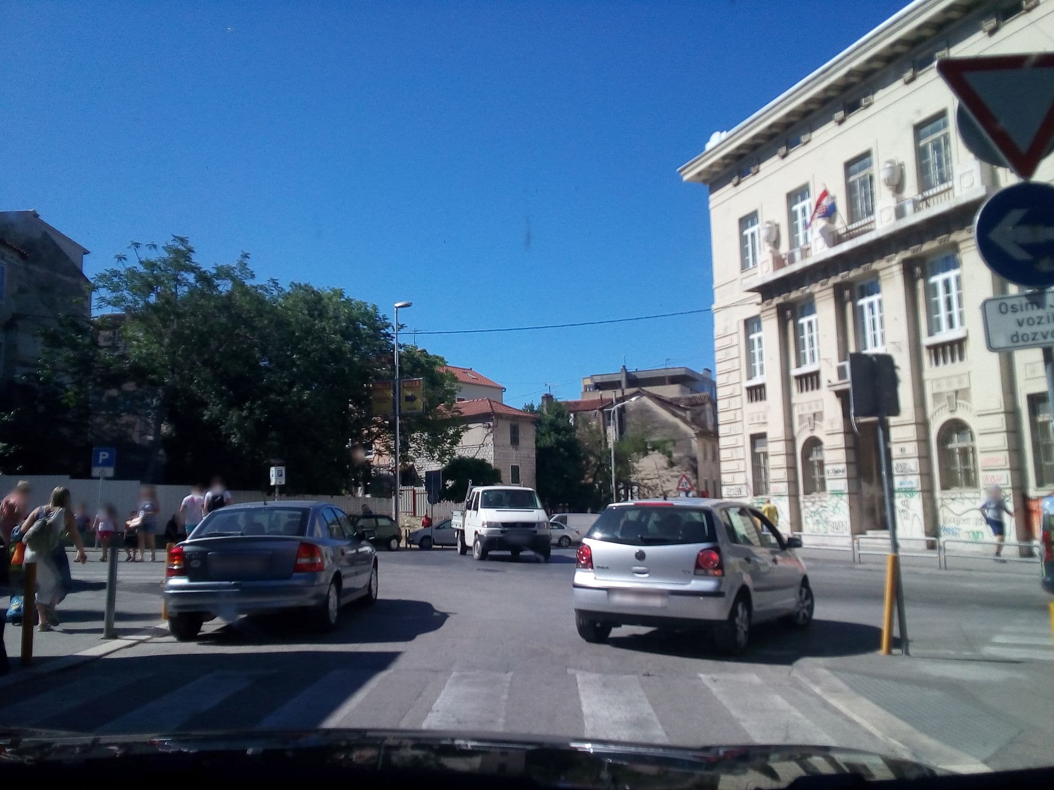 Street view near Villa Flora, Split — © karthoo (CC BY-SA · Mapillary)