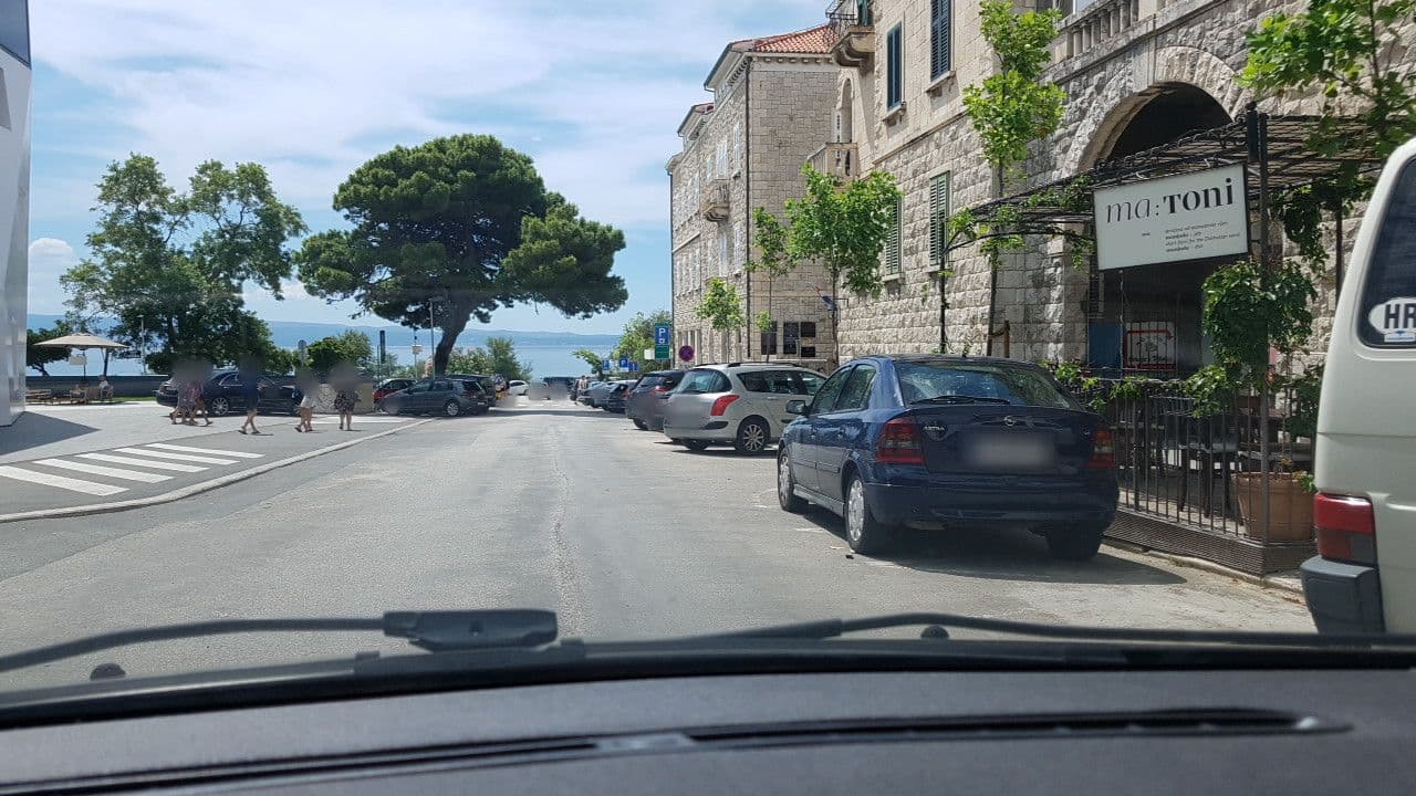 Street view near Apartments Karmela, Split — © mik007 (CC BY-SA · Mapillary)
