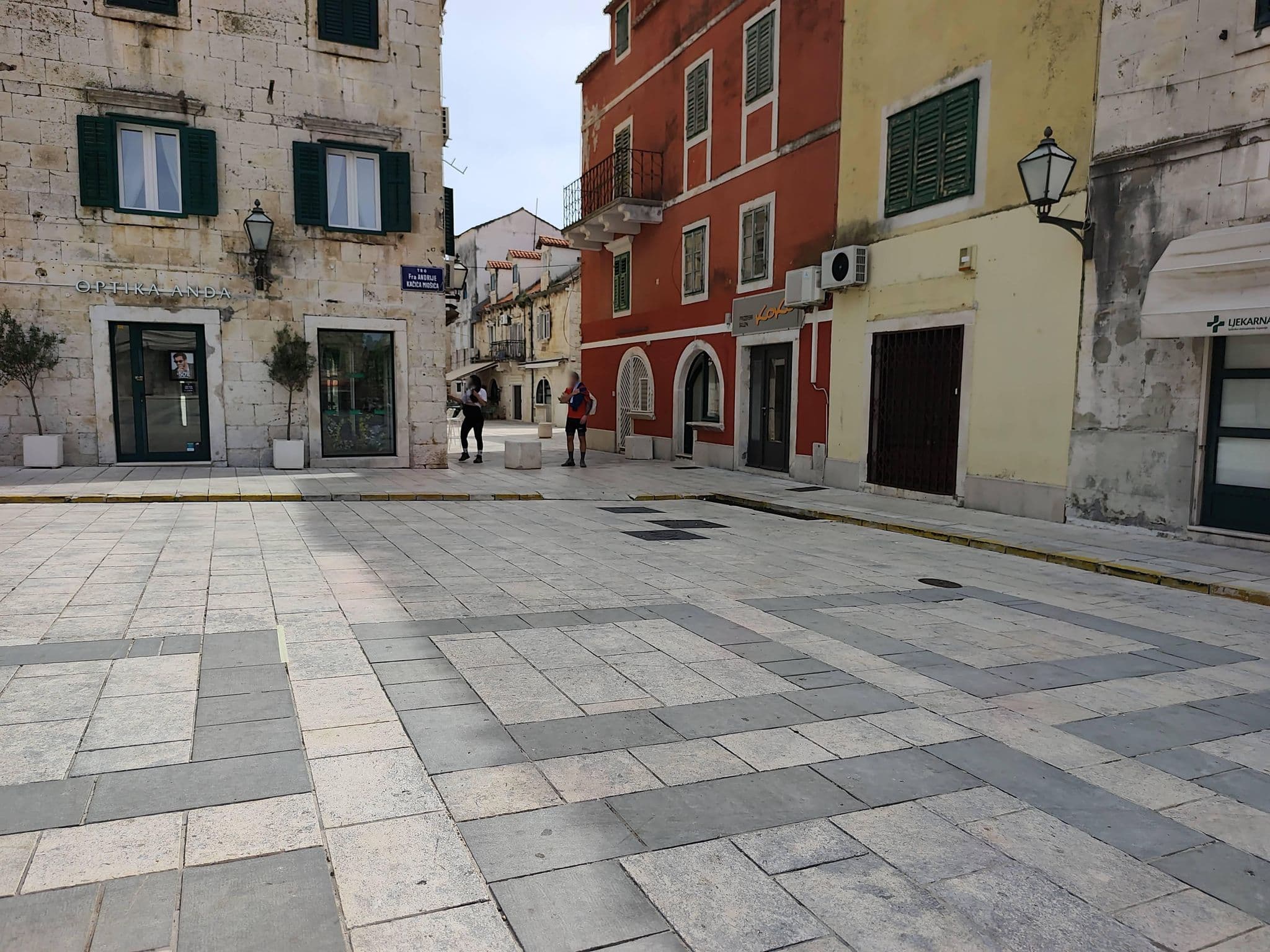 Street view near Apartments Caralipeo, Makarska — © Duro (CC BY-SA · Mapillary)