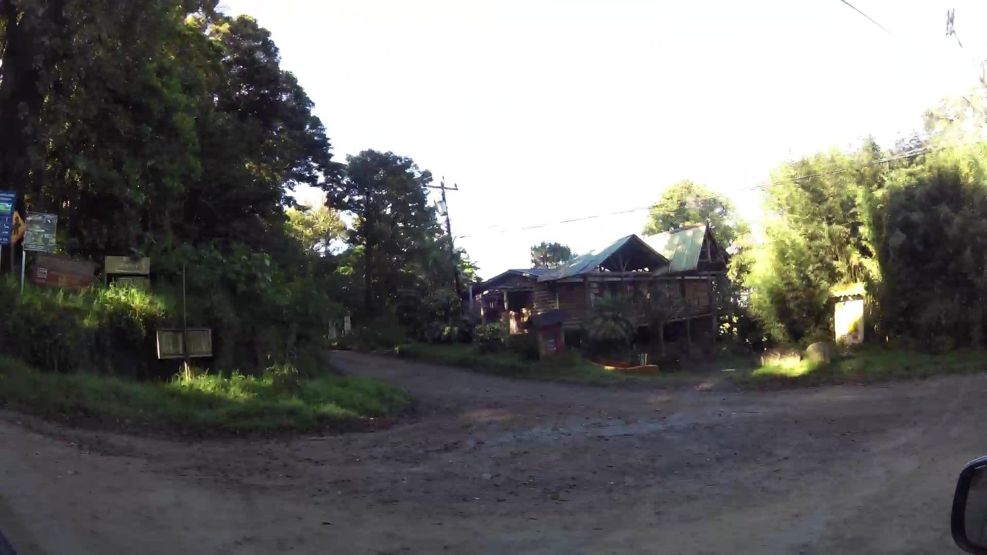 Street view near Hotel La Colina, Juntas