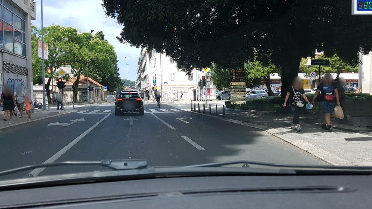Street view near Apartment 28, Split — © mik007 (CC BY-SA · Mapillary)