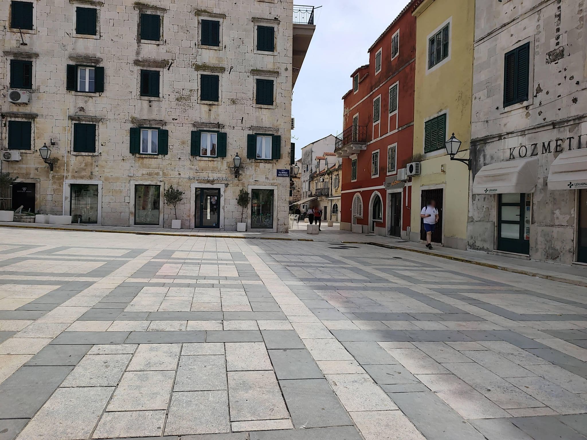 Street view near The very comfortable apartment, Makarska — © Duro (CC BY-SA · Mapillary)