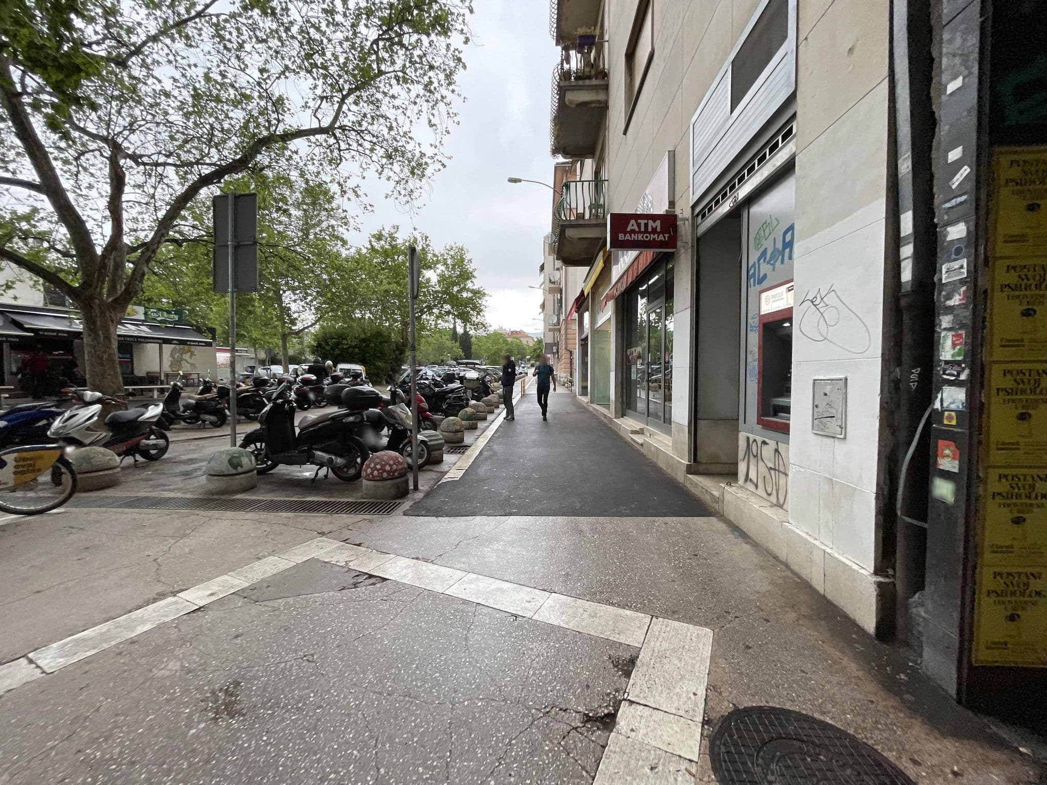 Street view near Lanterna Rooms, Split — © filipb (CC BY-SA · Mapillary)