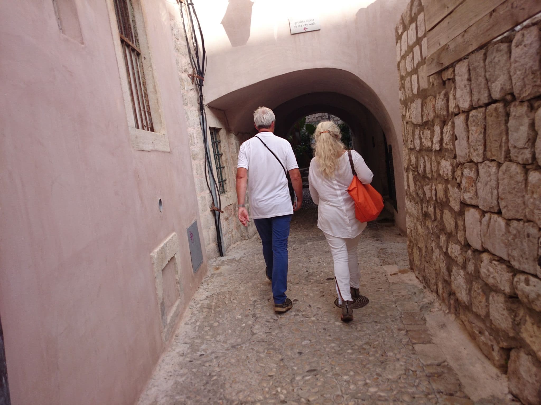 Street view near Apartments Kapo, Dubrovnik — © ebel (CC BY-SA · Mapillary)