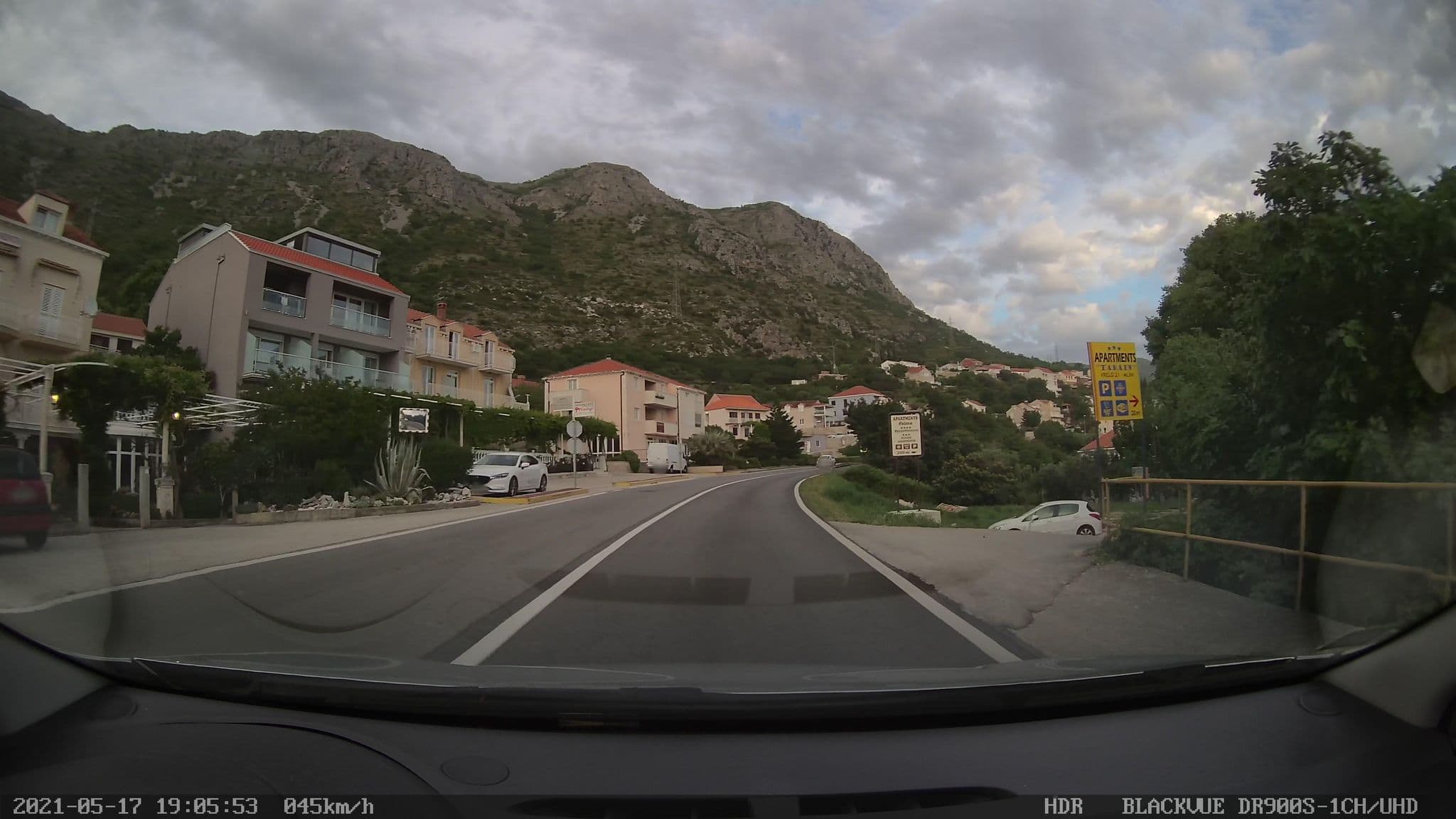 Street view near Vila Cakelic, Čibača — © brackone (CC BY-SA · Mapillary)