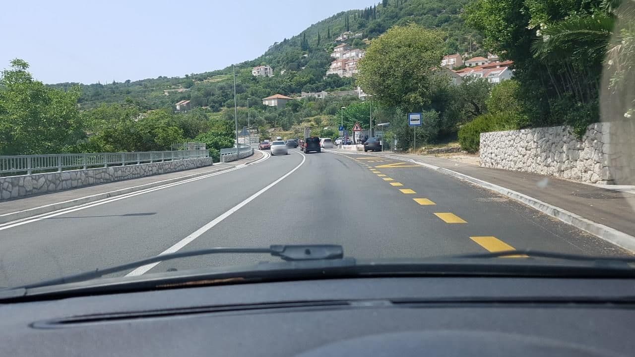 Street view near Wisteria Apartment, Zaton — © mik007 (CC BY-SA · Mapillary)