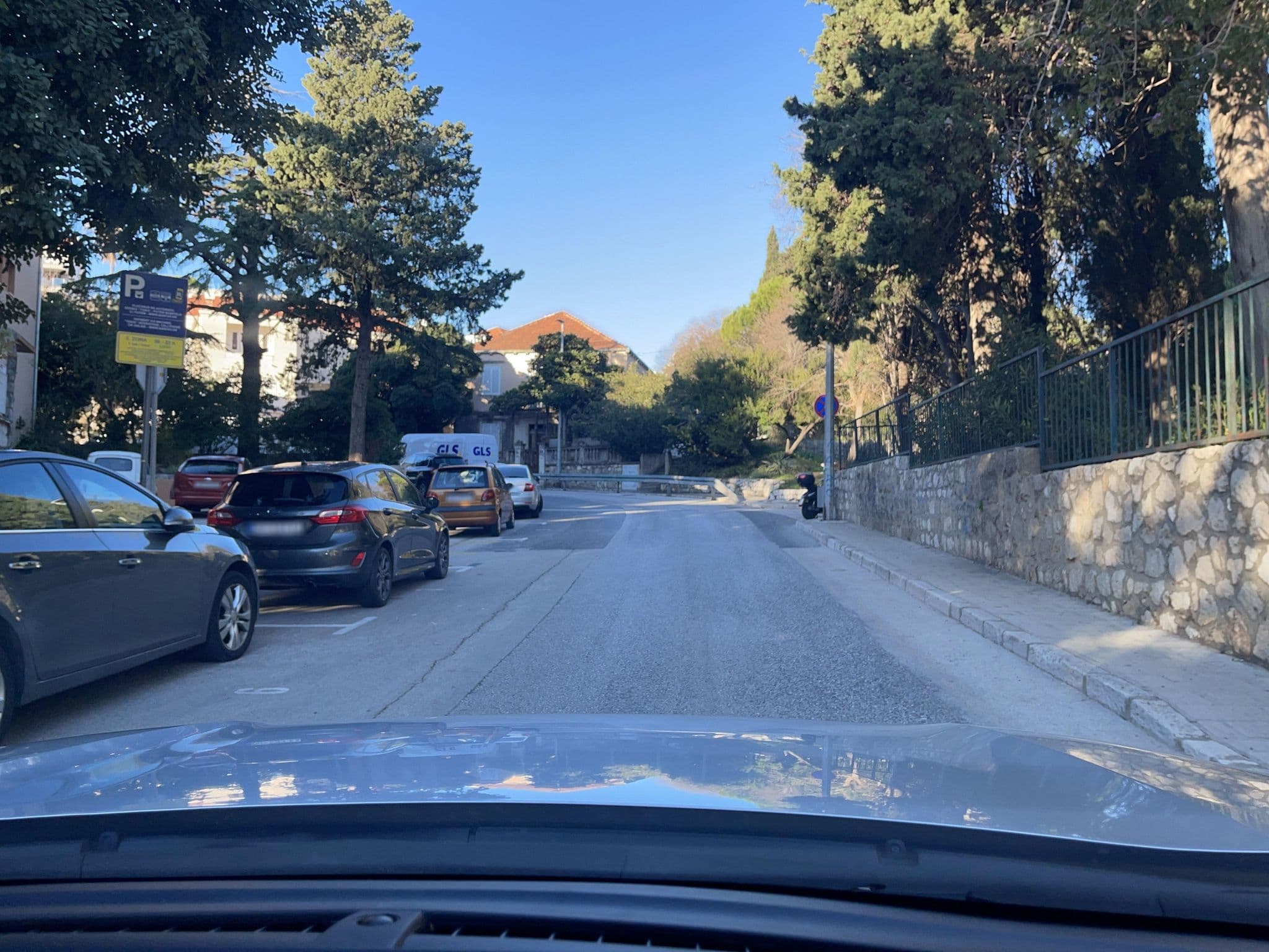 Street view near Dubrovnik Youth Service, Mokošica — © filipb (CC BY-SA · Mapillary)