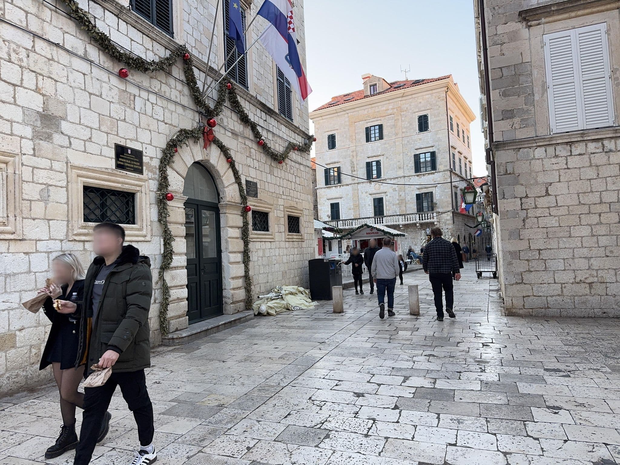 Street view near Frieda Alpa, Dubrovnik — © filipb (CC BY-SA · Mapillary)