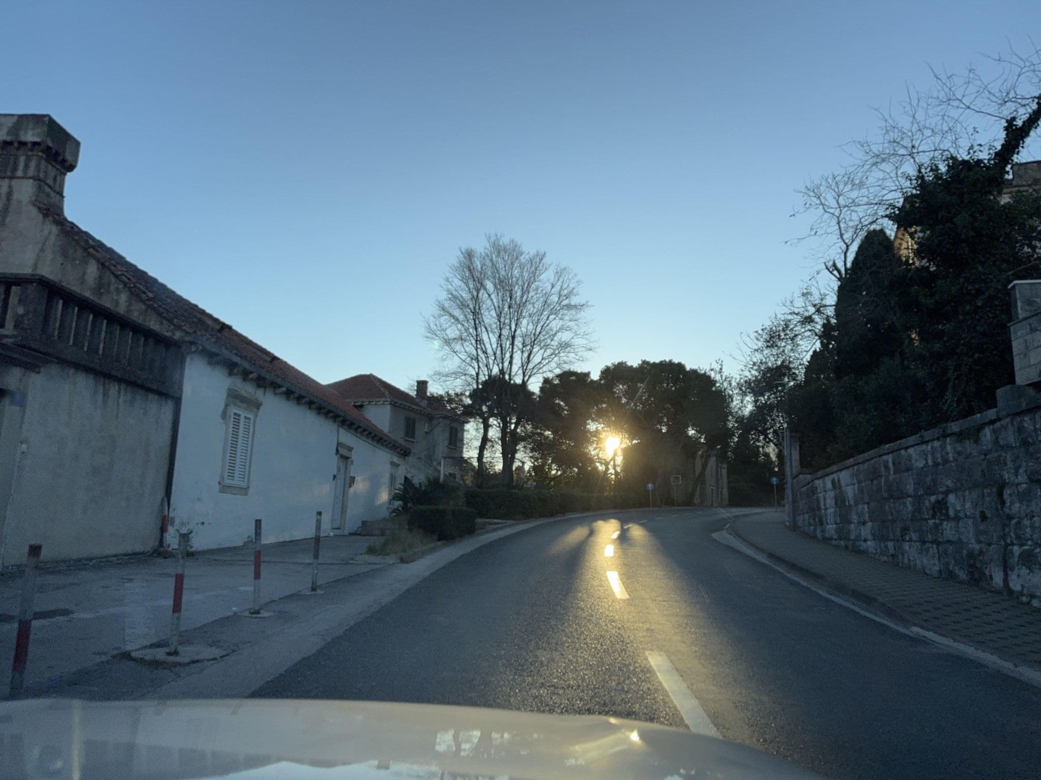 Street view near Villa Roma, Dubrovnik — © filipb (CC BY-SA · Mapillary)
