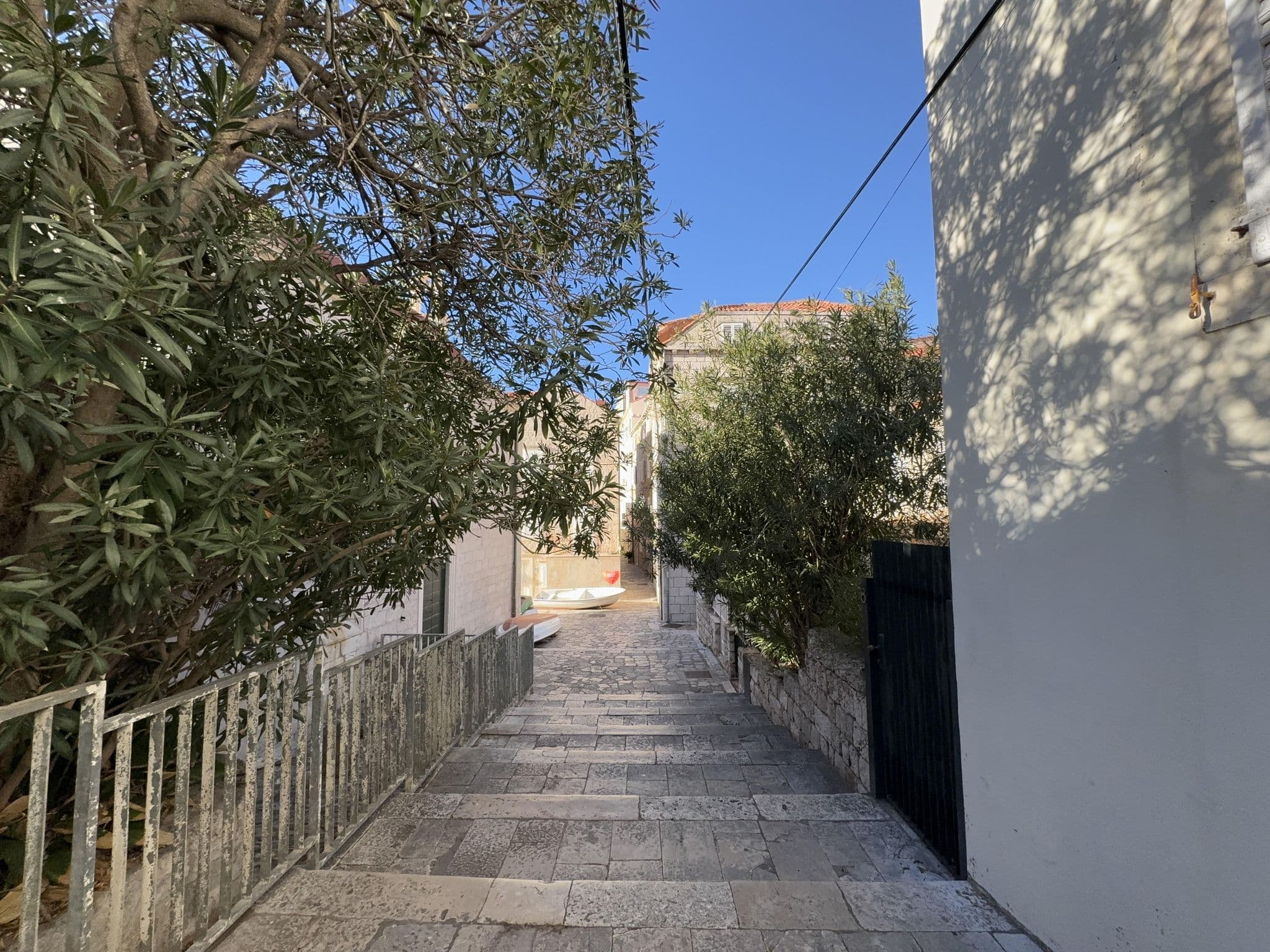Street view near Apartment Tomato, Dubrovnik — © filipb (CC BY-SA · Mapillary)