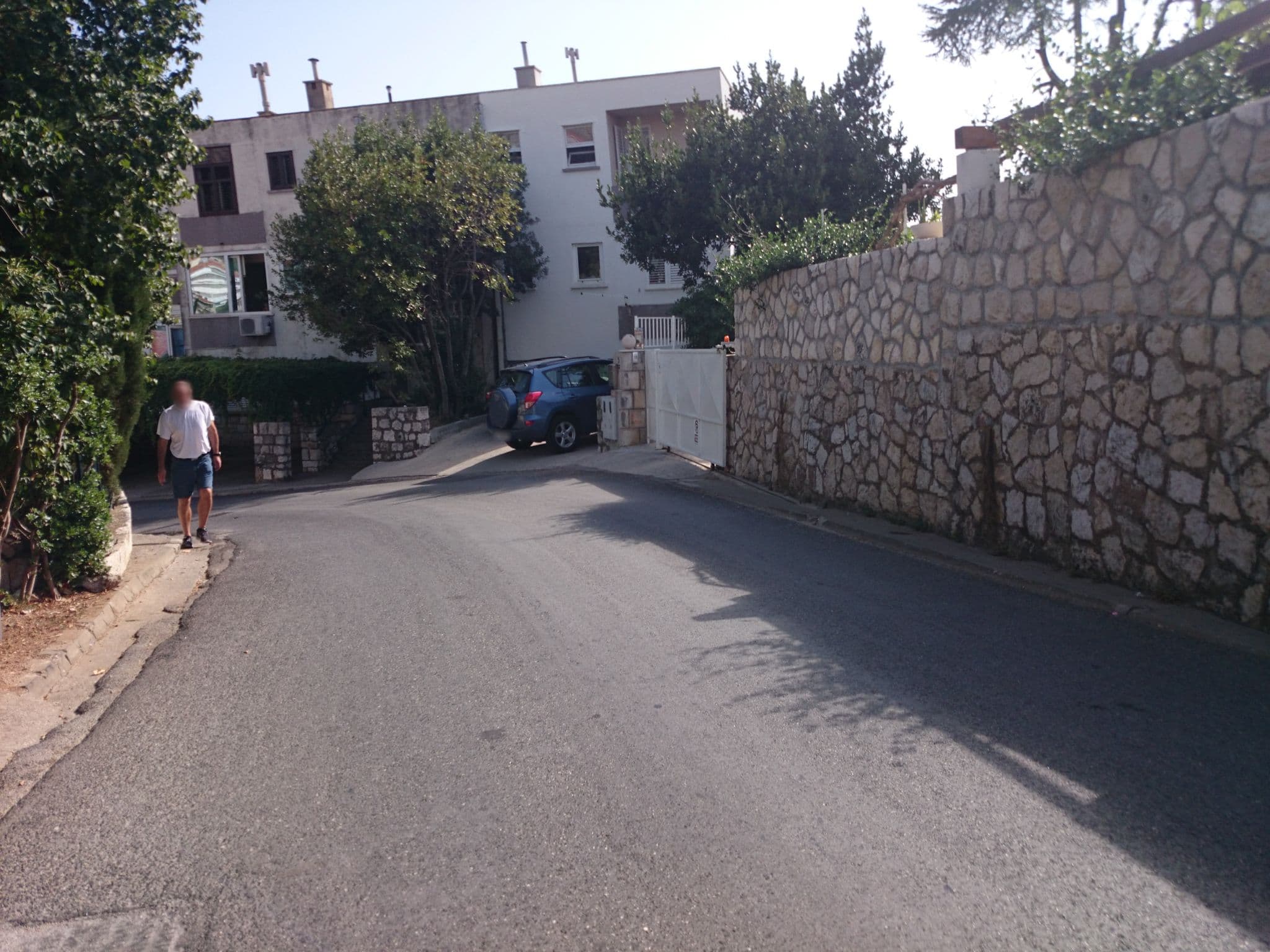 Street view near Apartments Junuzovic, Dubrovnik — © ebel (CC BY-SA · Mapillary)