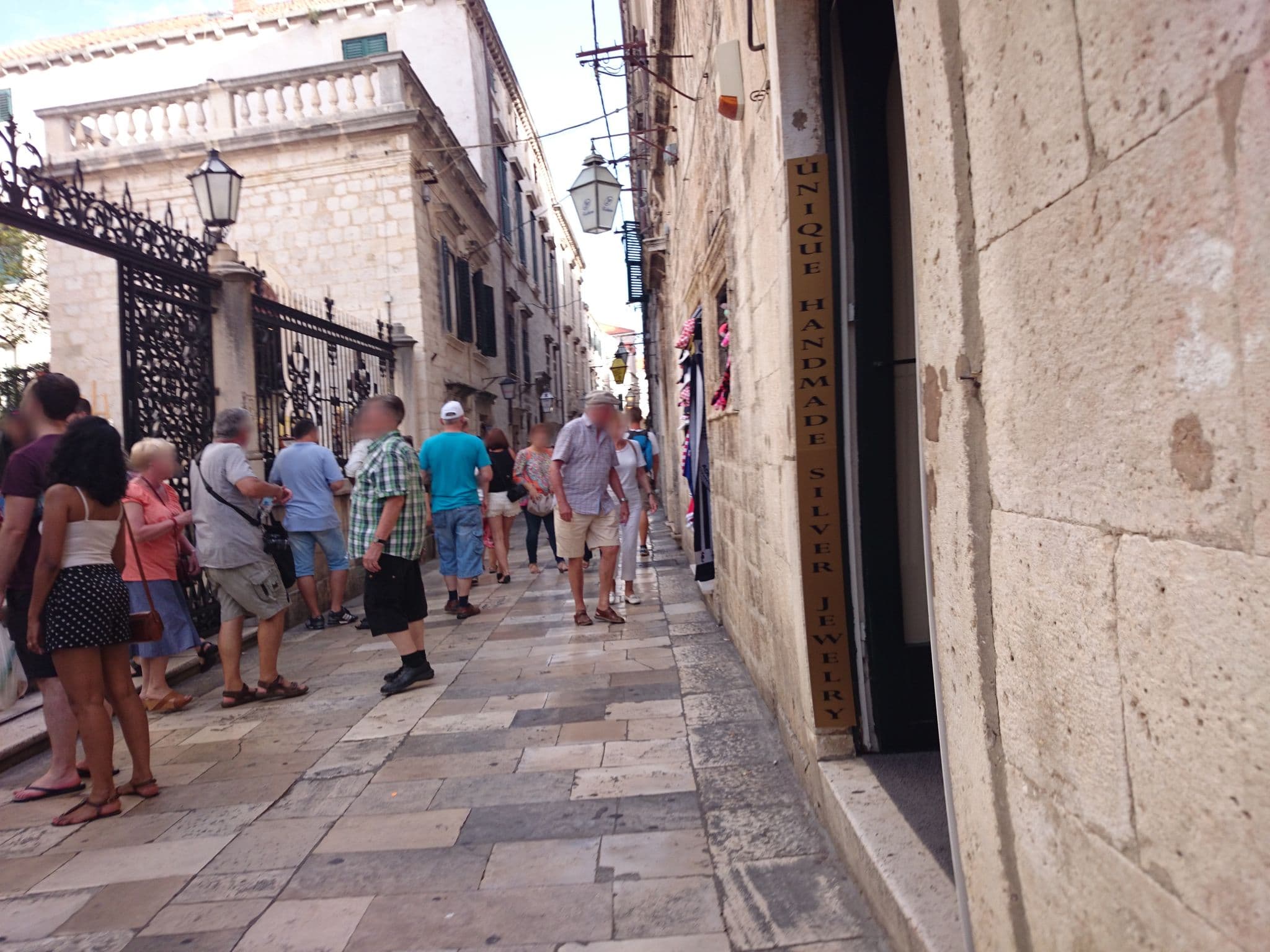 Street view near Villa Sigurata, Dubrovnik — © ebel (CC BY-SA · Mapillary)