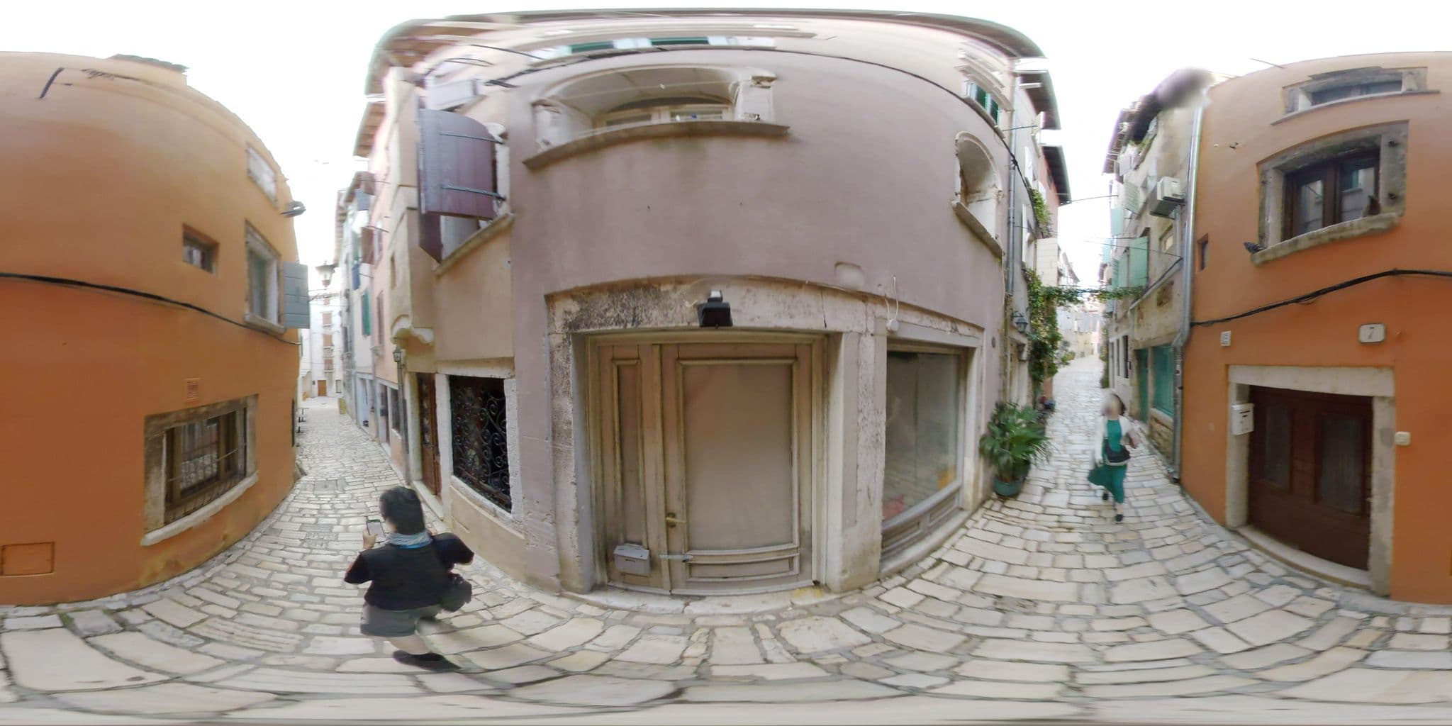 Street view near Villa Montalbano apartment, Rovinj — © mapconcierge (CC BY-SA · Mapillary)