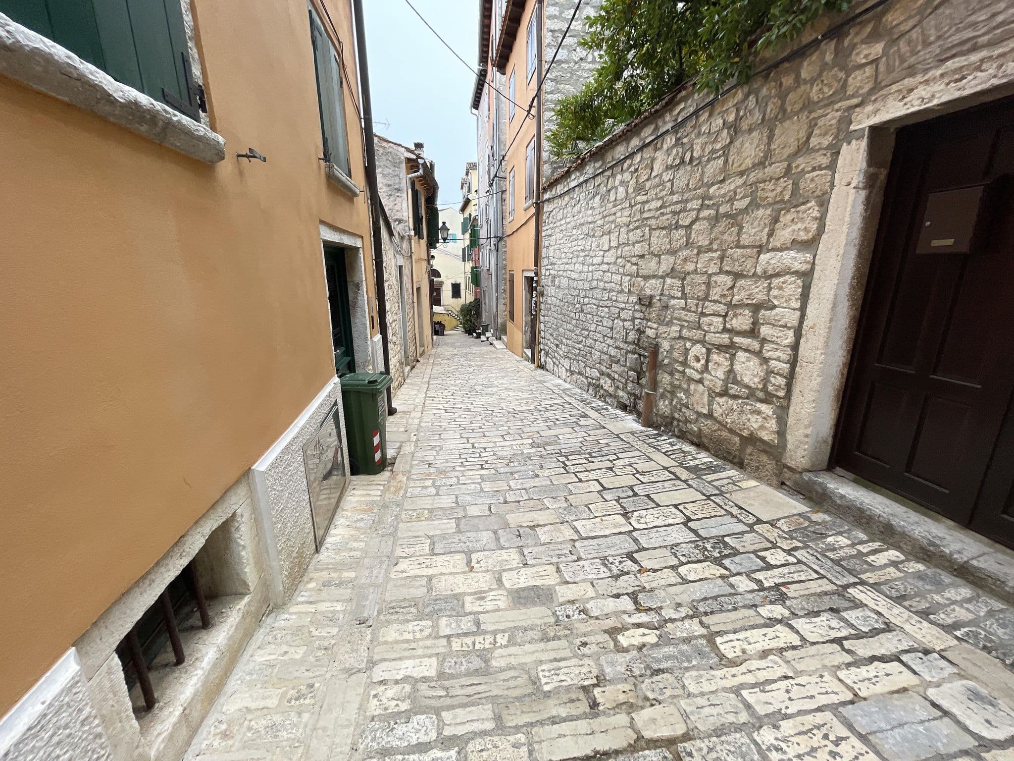 Street view near Apartment Stella Marina Sea view, Rovinj — © filipb (CC BY-SA · Mapillary)