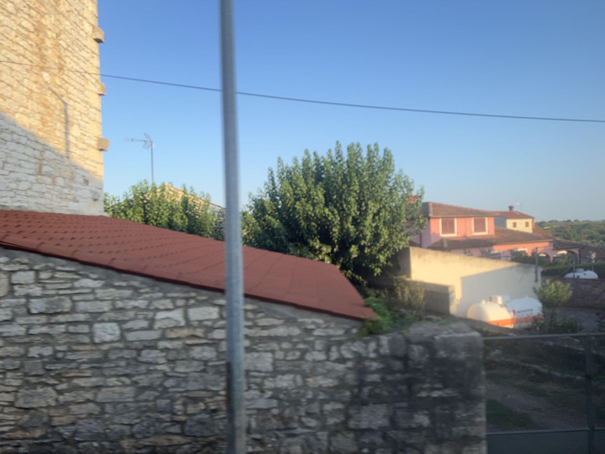 Street view near Mon Perin Castrum - Homestay Danica, Rovinjsko Selo — © mapconcierge (CC BY-SA · Mapillary)