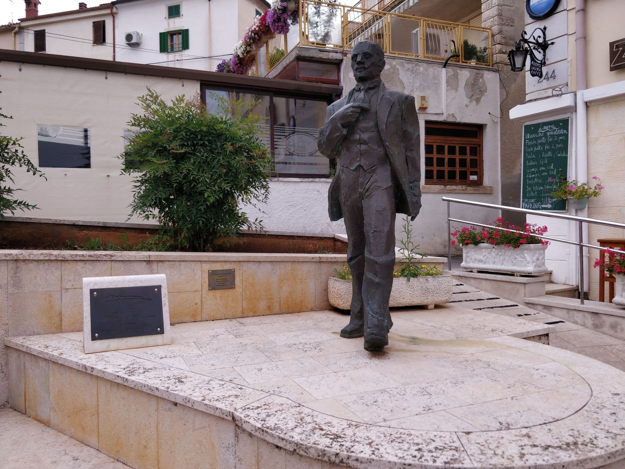 Street view near Pansion Laura, Medulin — © janjko (CC BY-SA · Mapillary)